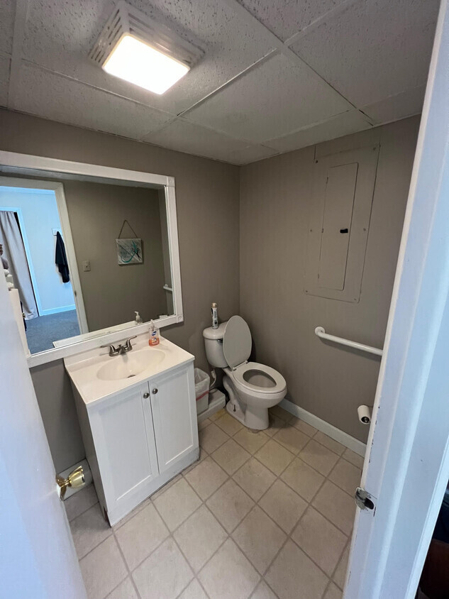 2028 Stafford Road, Plainfield, IN, 46168 photo 4 of 6