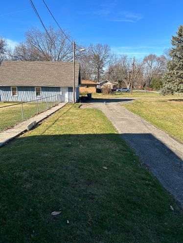 6104 Madison Avenue, Indianapolis, IN, 46227 photo 4 of 19