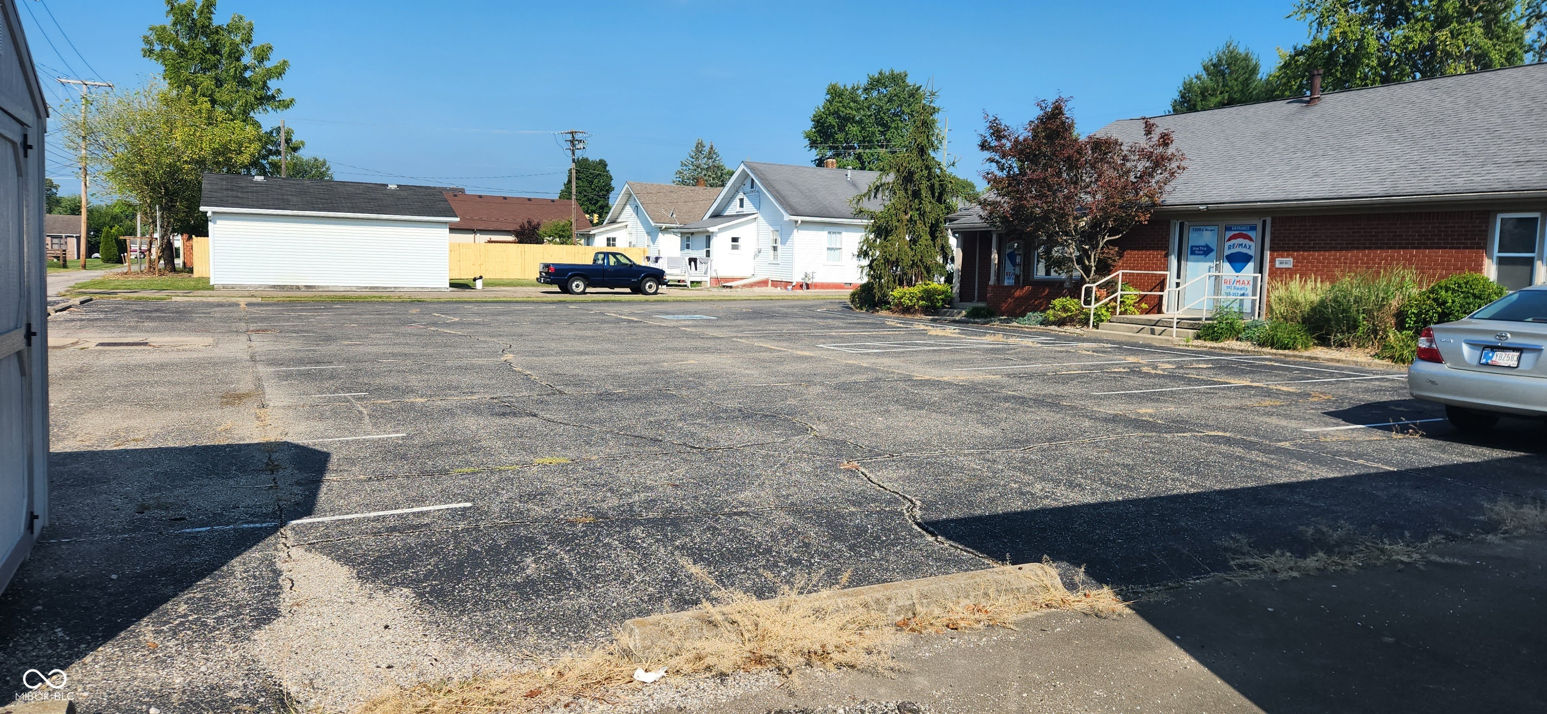 1209 E Morgan Street, Martinsville, IN, 46151 photo 4 of 26