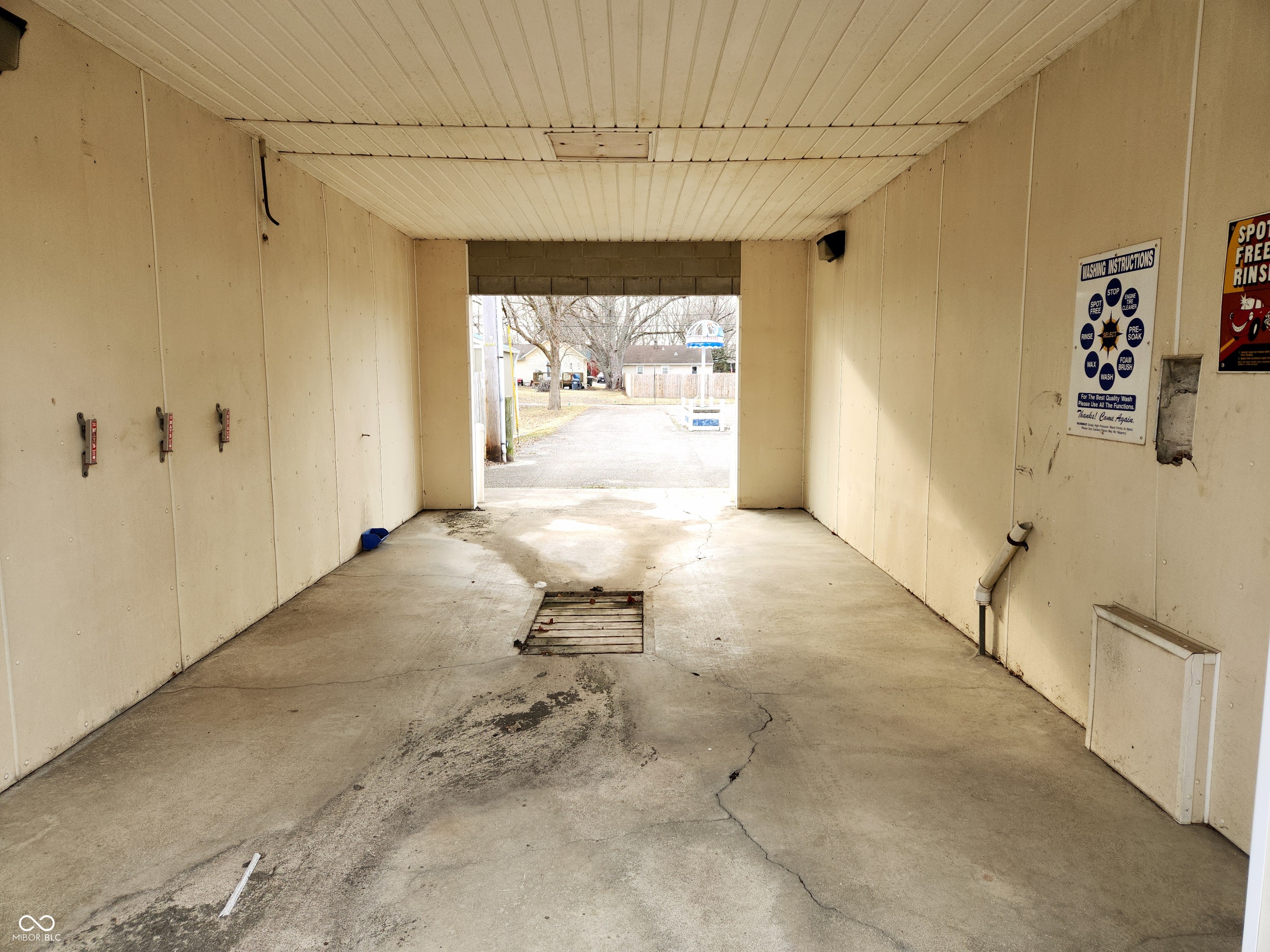 295 S Main Street, Farmland, IN, 47340 photo 4 of 9