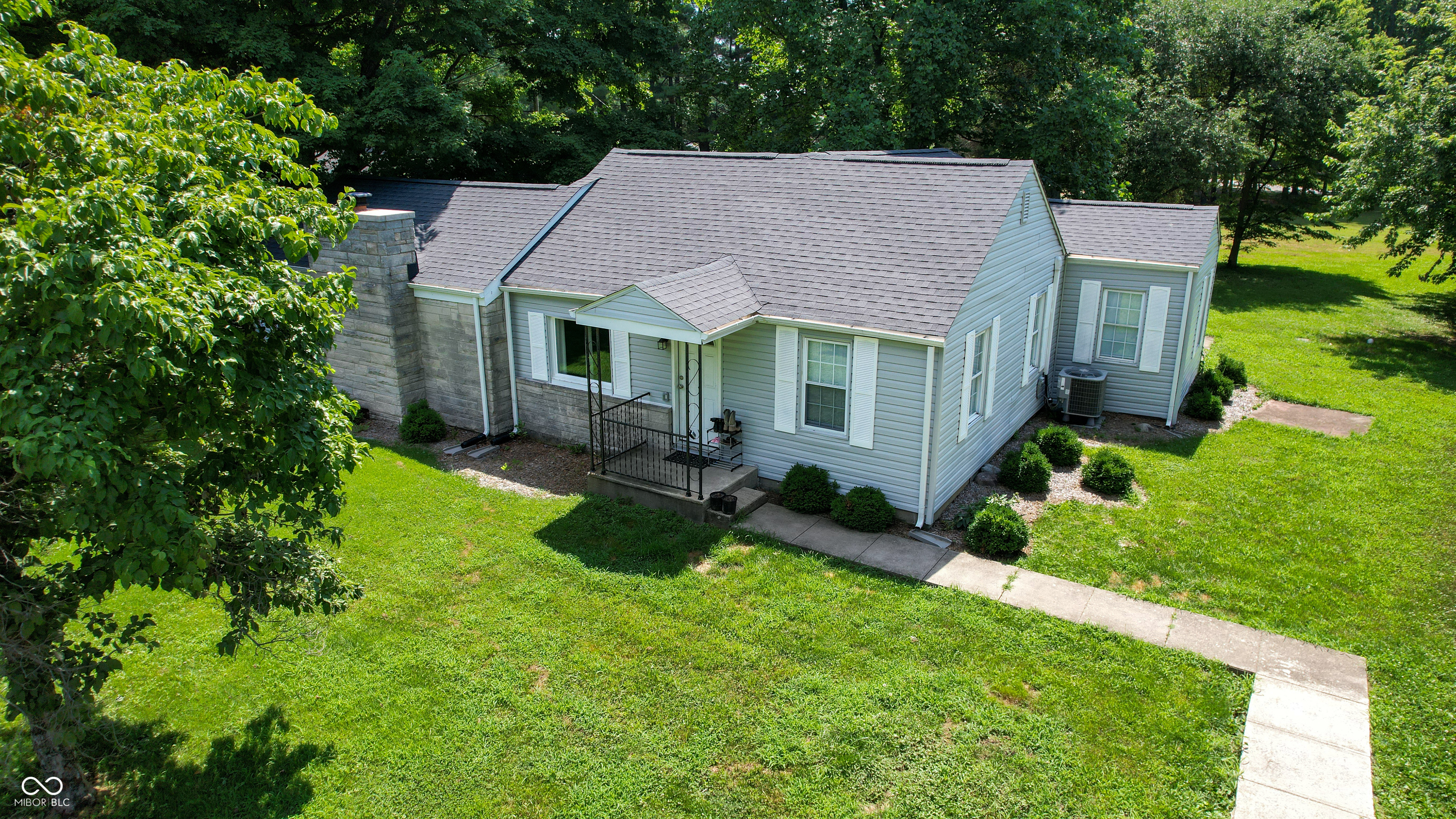 12871 W State Road 32, Yorktown, IN, 47396 photo 4 of 46