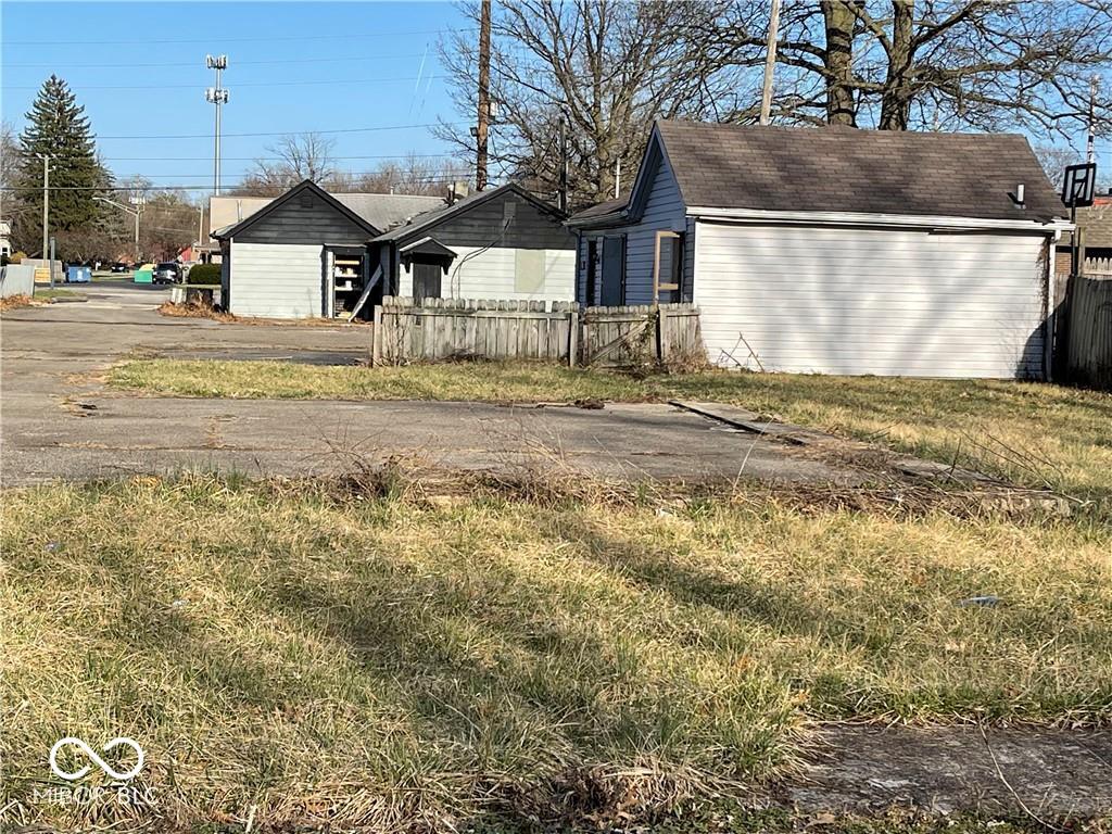 7110 Madison Avenue, Indianapolis, IN, 46227 photo 4 of 10