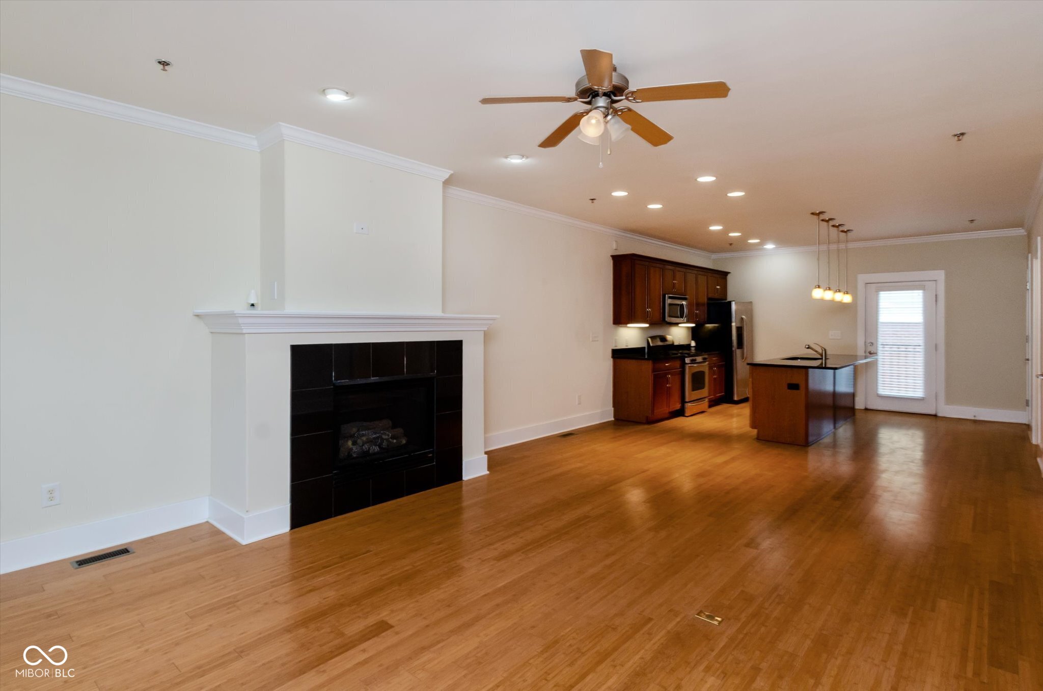 632 E 11th Street, Indianapolis, IN, 46202 photo 4 of 30