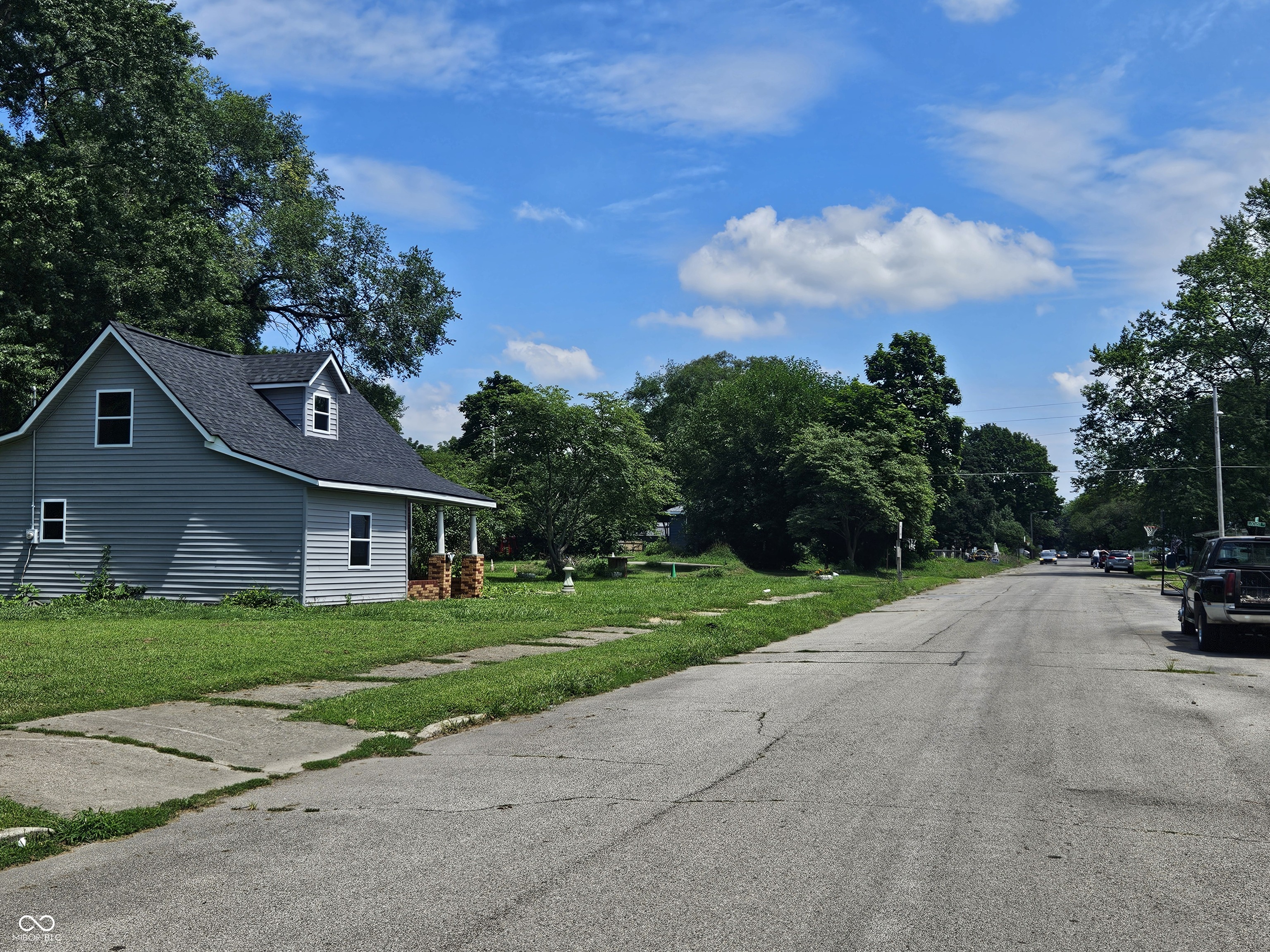 1217 W 1st Street, Anderson, IN, 46016 photo 4 of 5