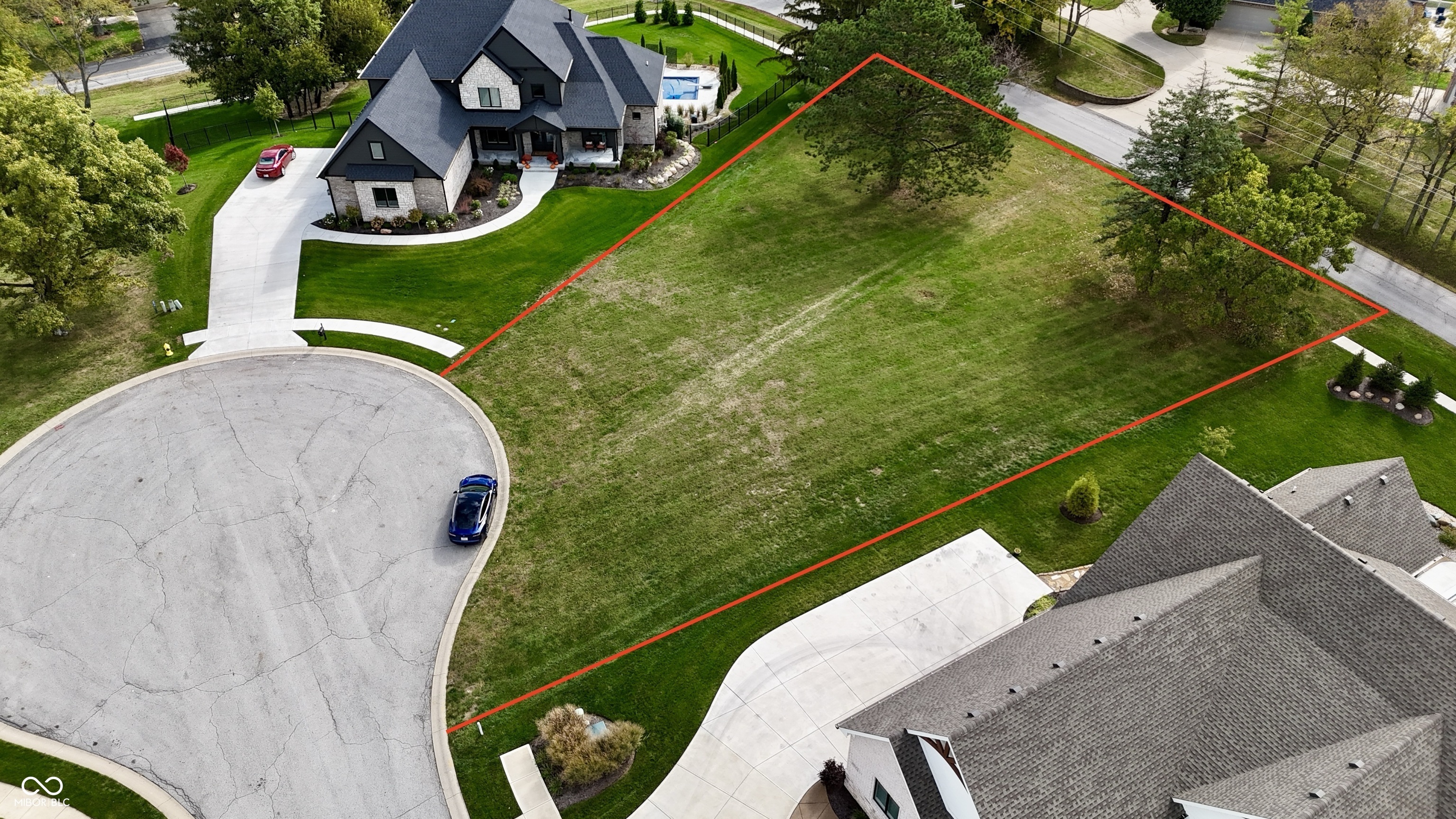 5051 Nottinghill Court, Greenwood, IN, 46143 photo 4 of 5