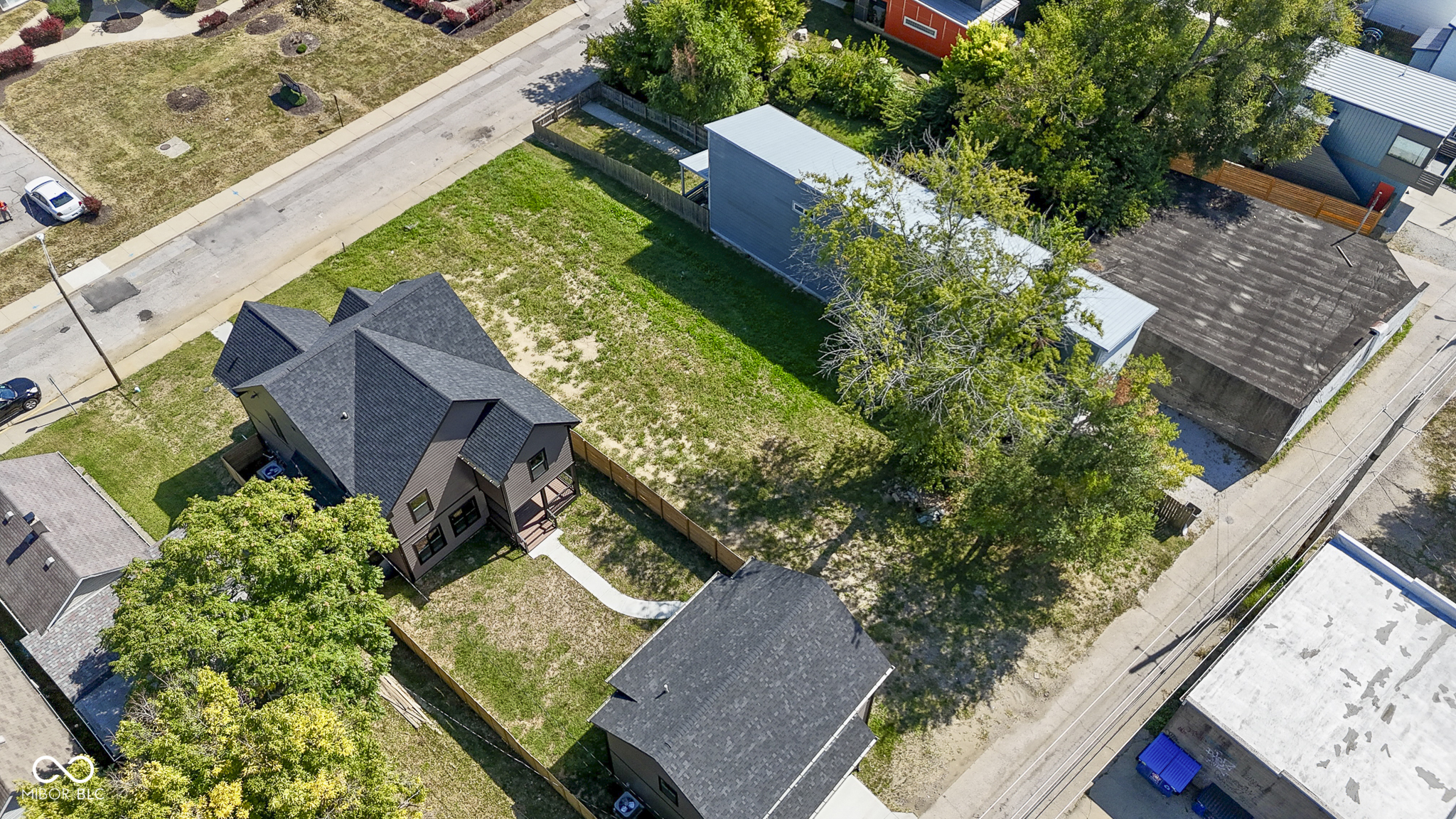 1033 Hosbrook Street, Indianapolis, IN, 46203 photo 4 of 17