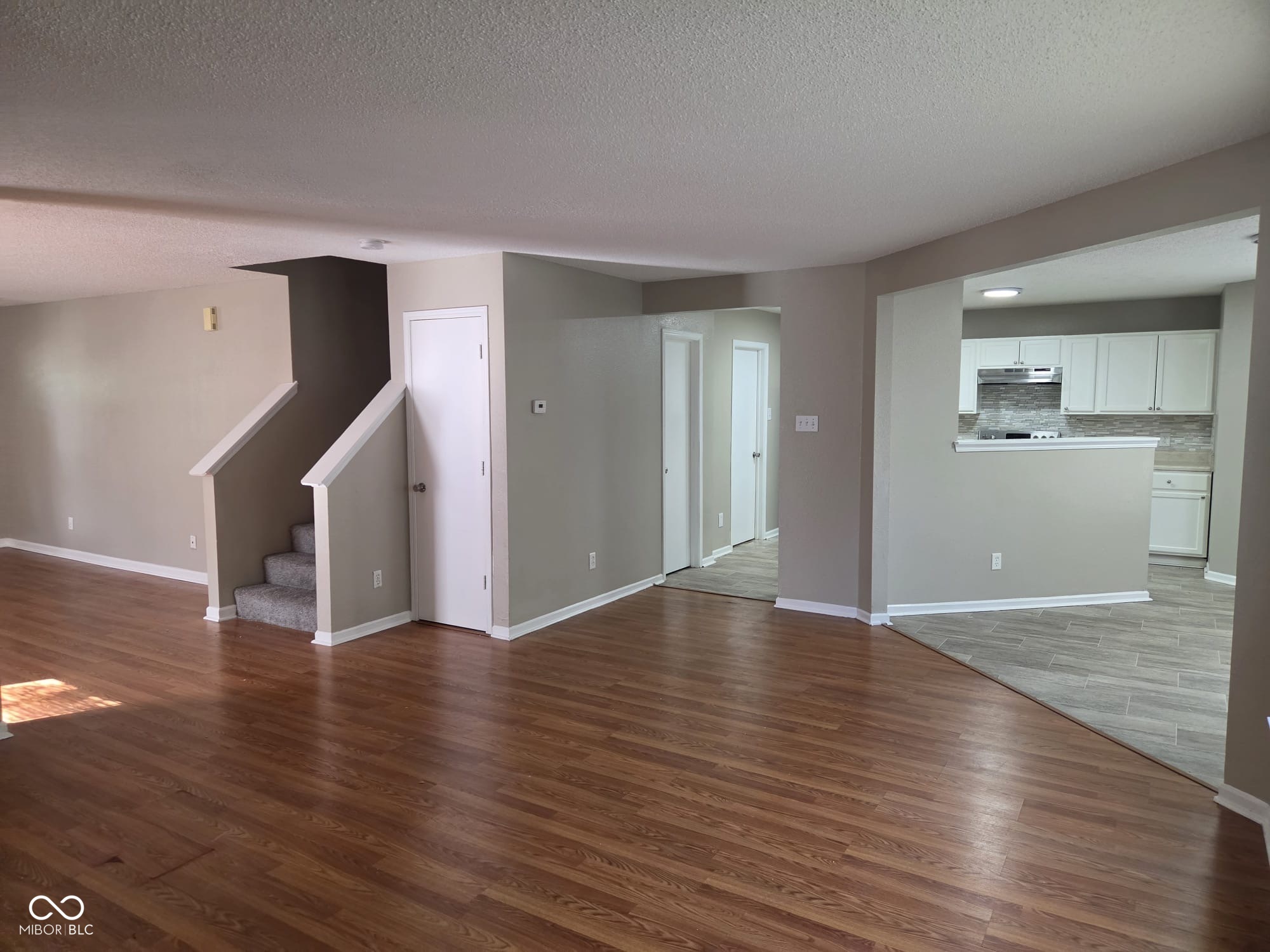 10228 Arrowhead Court, Indianapolis, IN, 46234 photo 4 of 41