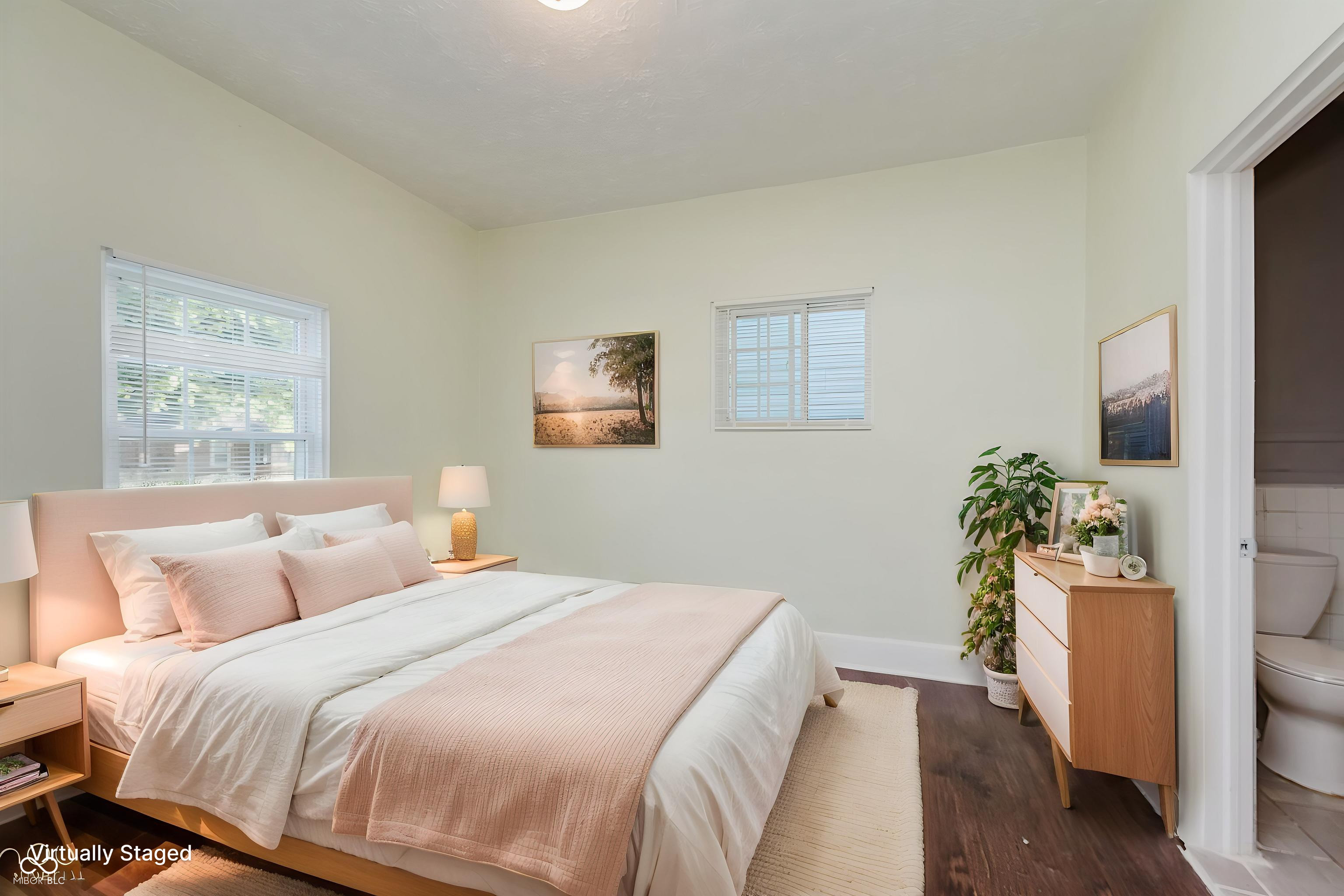 1043 W 37th Street, Indianapolis, IN, 46208 photo 4 of 34