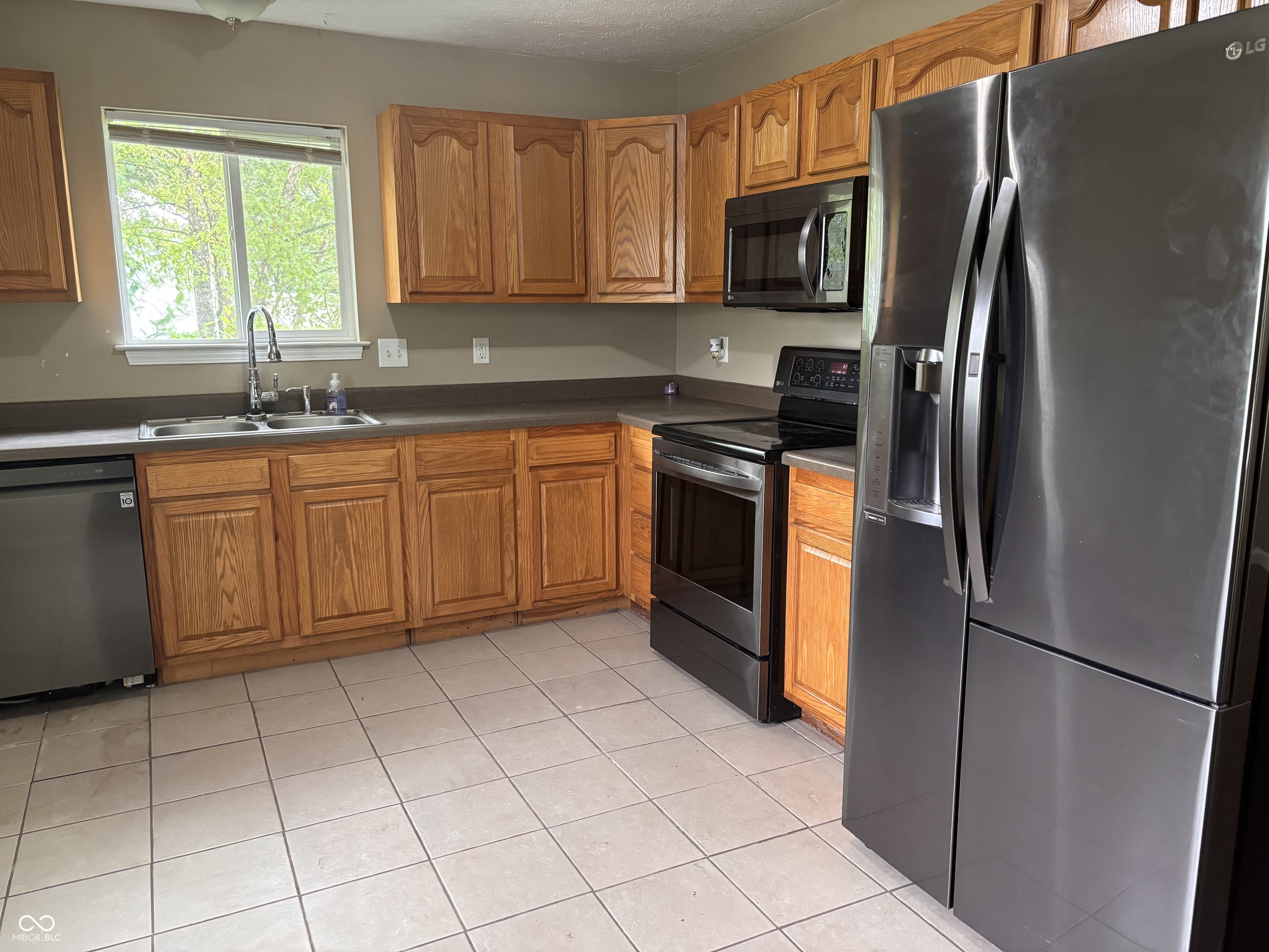 3758 S Walter Avenue, Bloomington, IN, 47403 photo 4 of 17