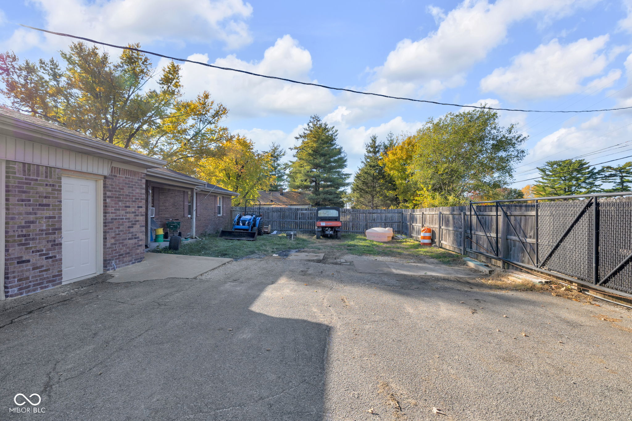 7601 Milhouse Road, Indianapolis, IN, 46241 photo 4 of 29