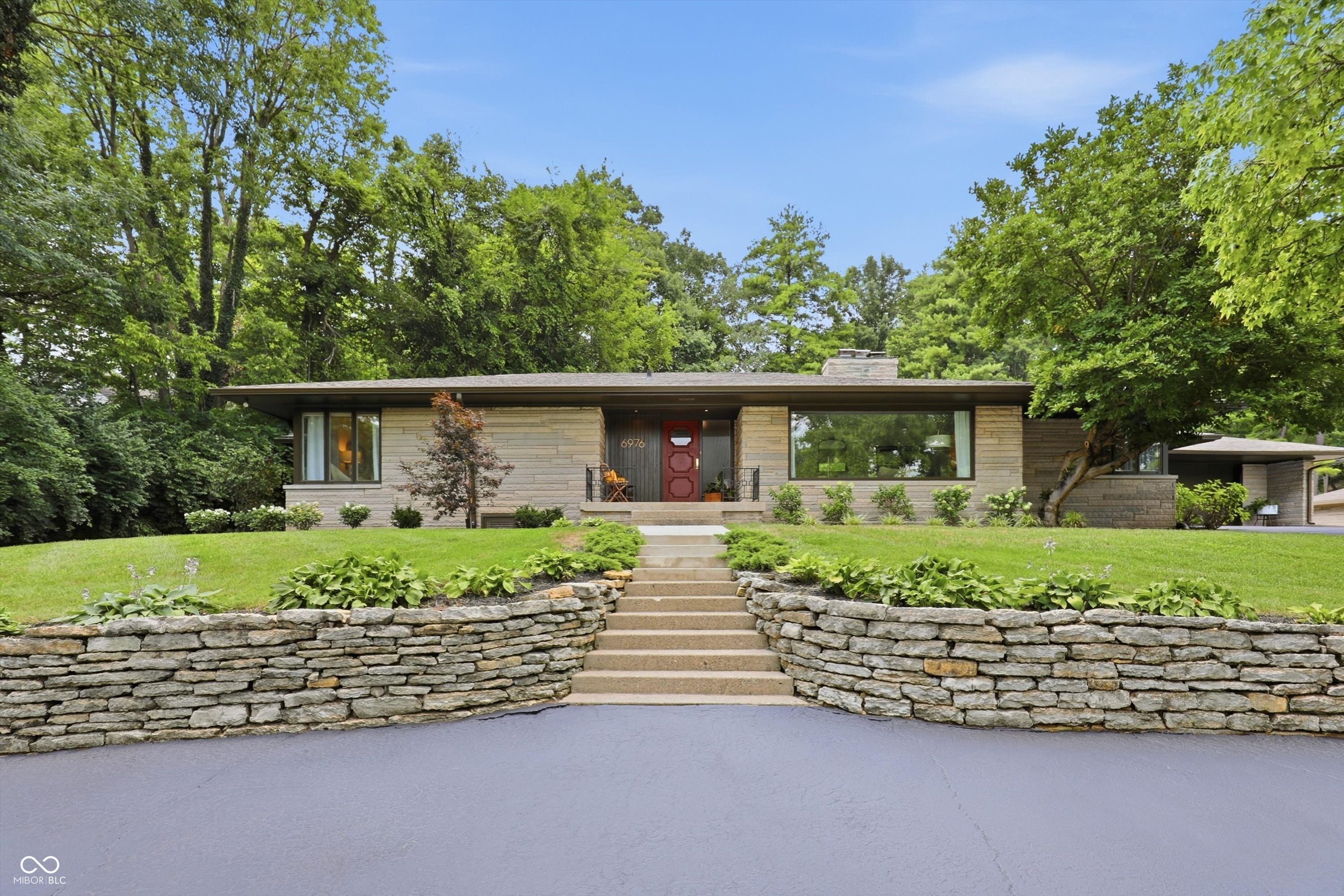 6976 Washington Boulevard, Indianapolis, IN, 46220 photo 4 of 86