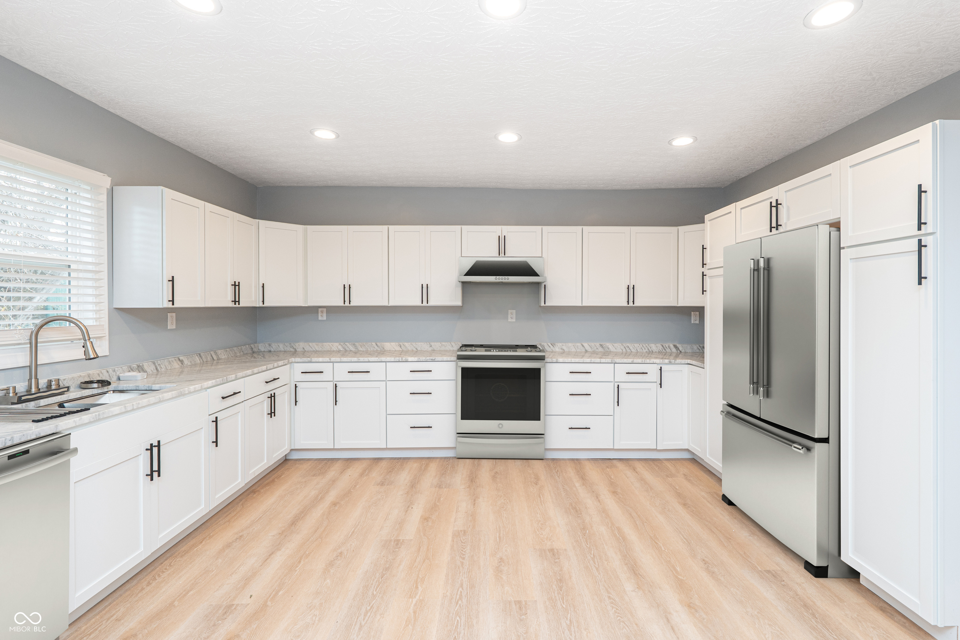 940 W 34th Street, Indianapolis, IN, 46208 photo 4 of 51