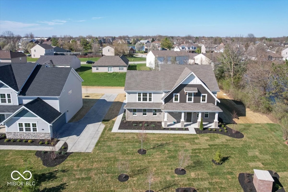 934 Apryl Drive, Greenwood, IN, 46143 photo 4 of 41
