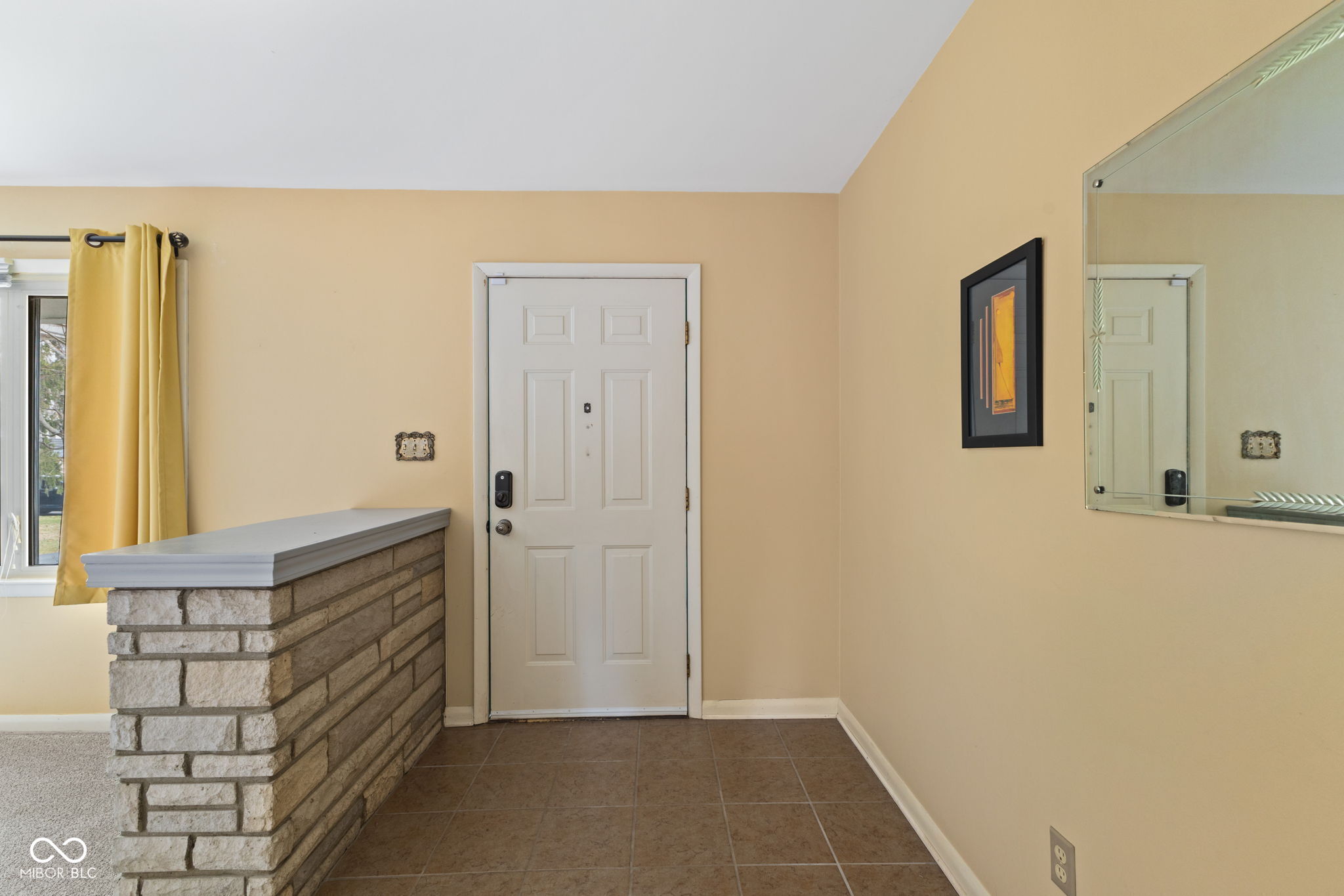 907 Fairway Drive, Indianapolis, IN, 46260 photo 4 of 42
