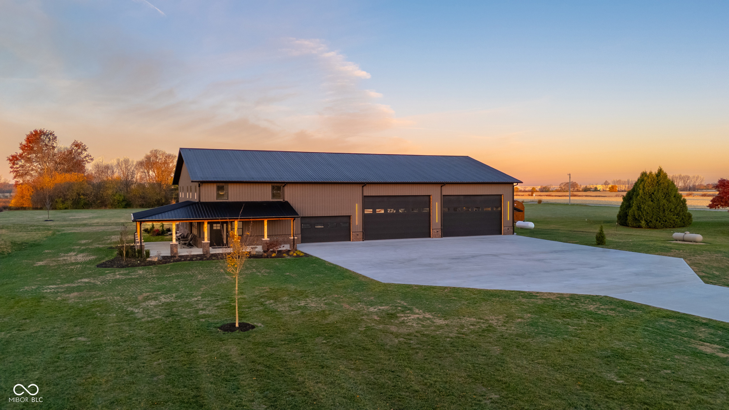 1928 N 300 W, Greenfield, IN, 46140 photo 4 of 44