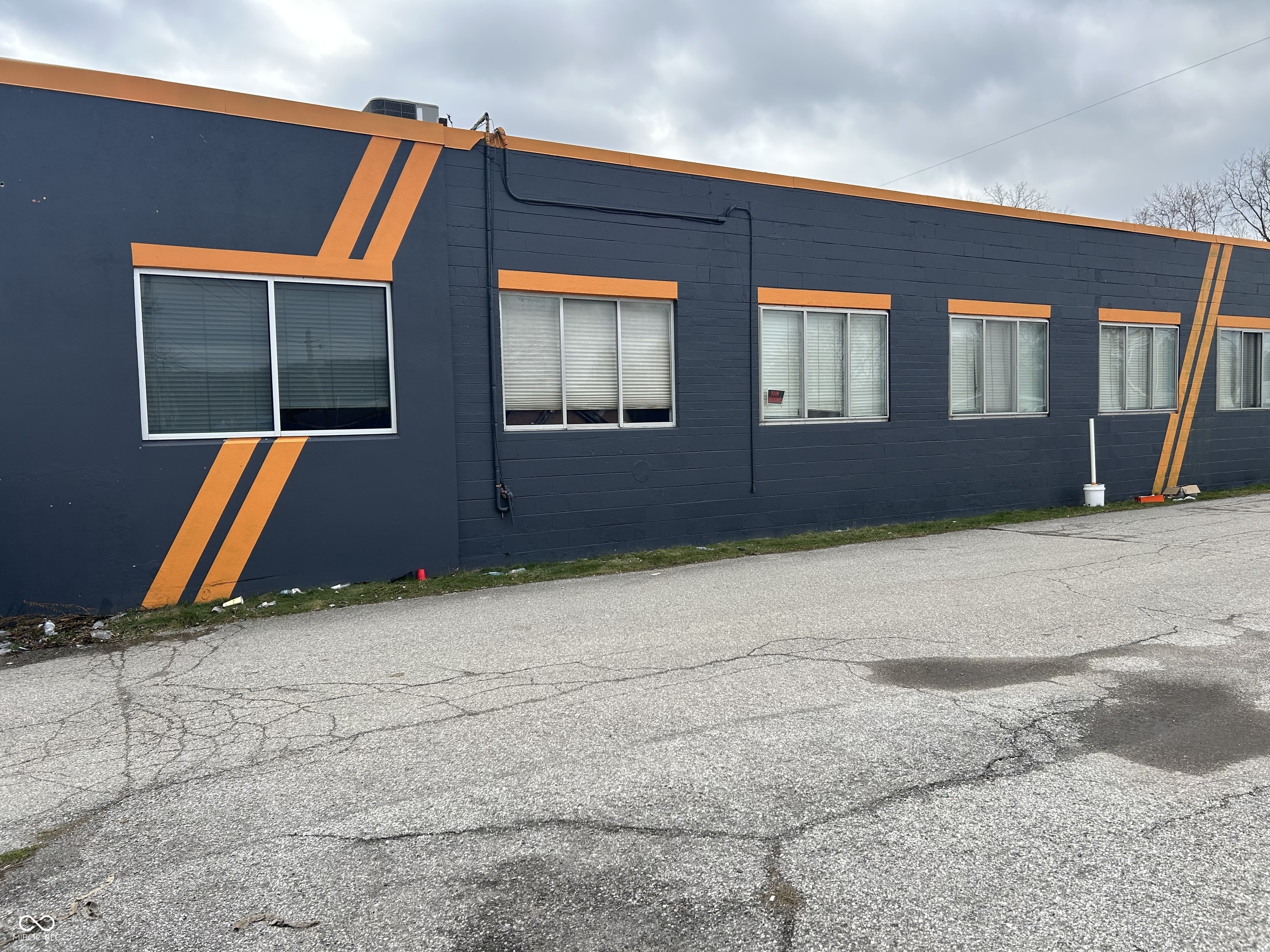 1718 Lafayette Road, Indianapolis, IN, 46222 photo 4 of 12