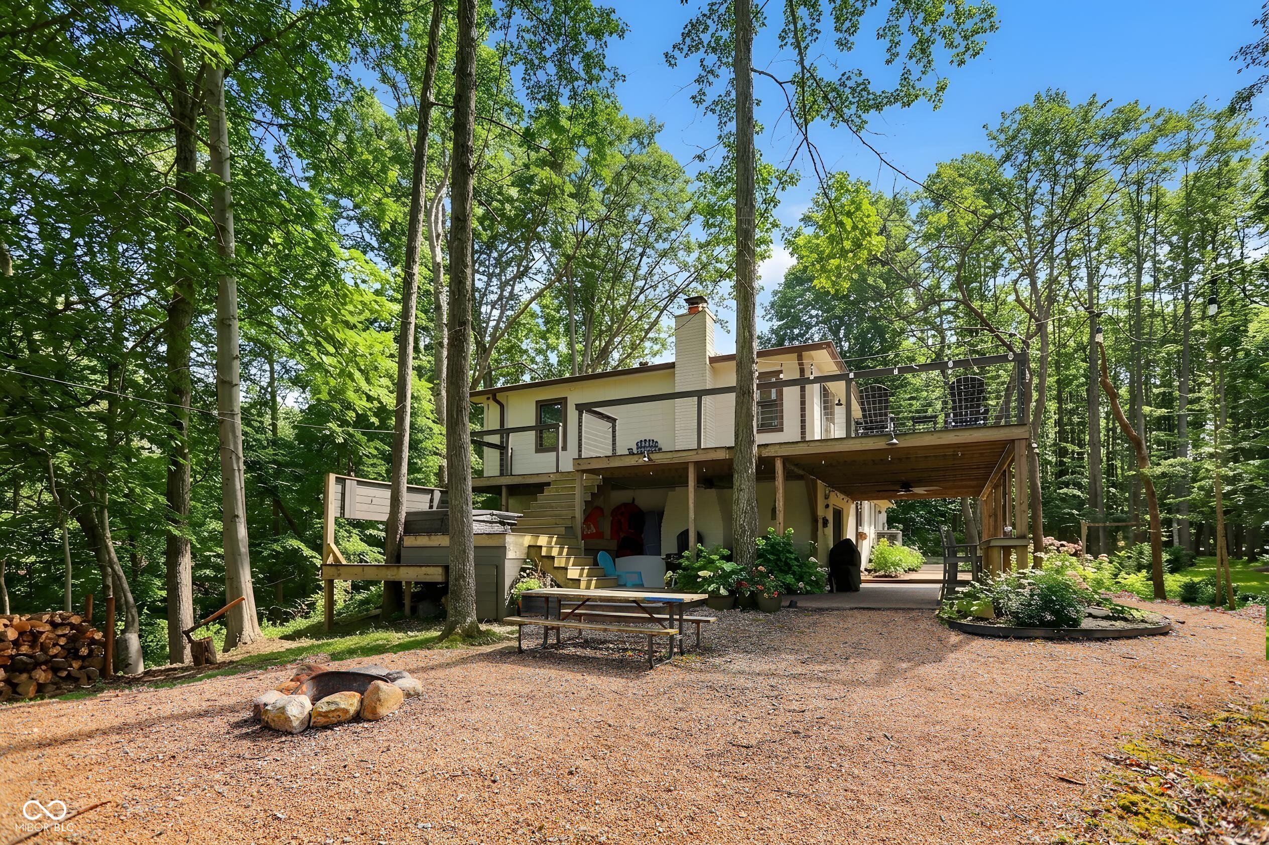 7476 S Susan Lane, Trafalgar, IN, 46181 photo 4 of 50
