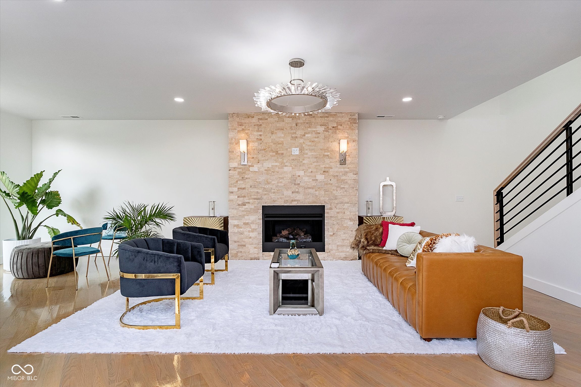 2130 Brookside Parkway North Drive, Indianapolis, IN, 46201 photo 4 of 69