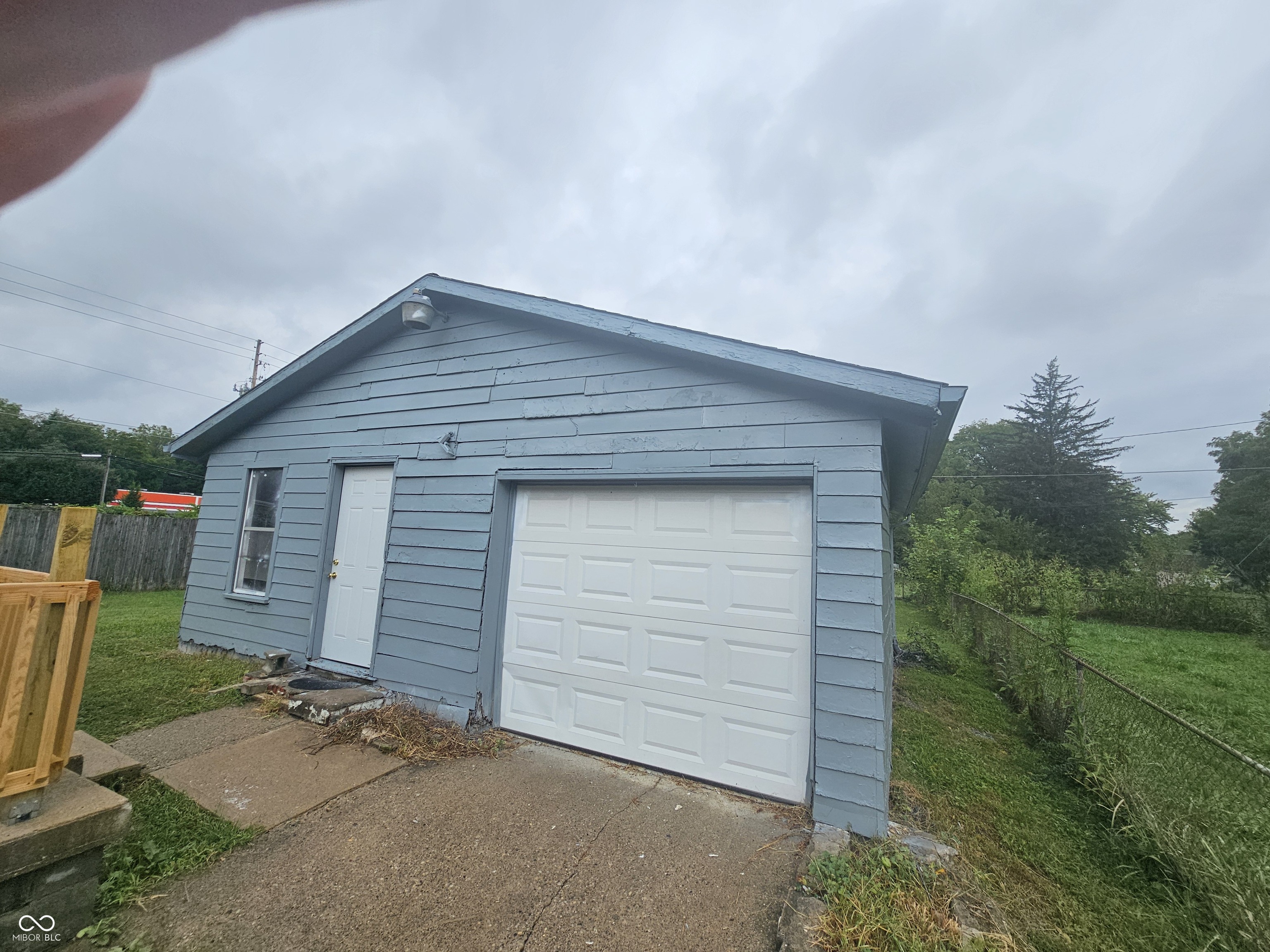 2418 W 18th Street, Anderson, IN, 46016 photo 4 of 20