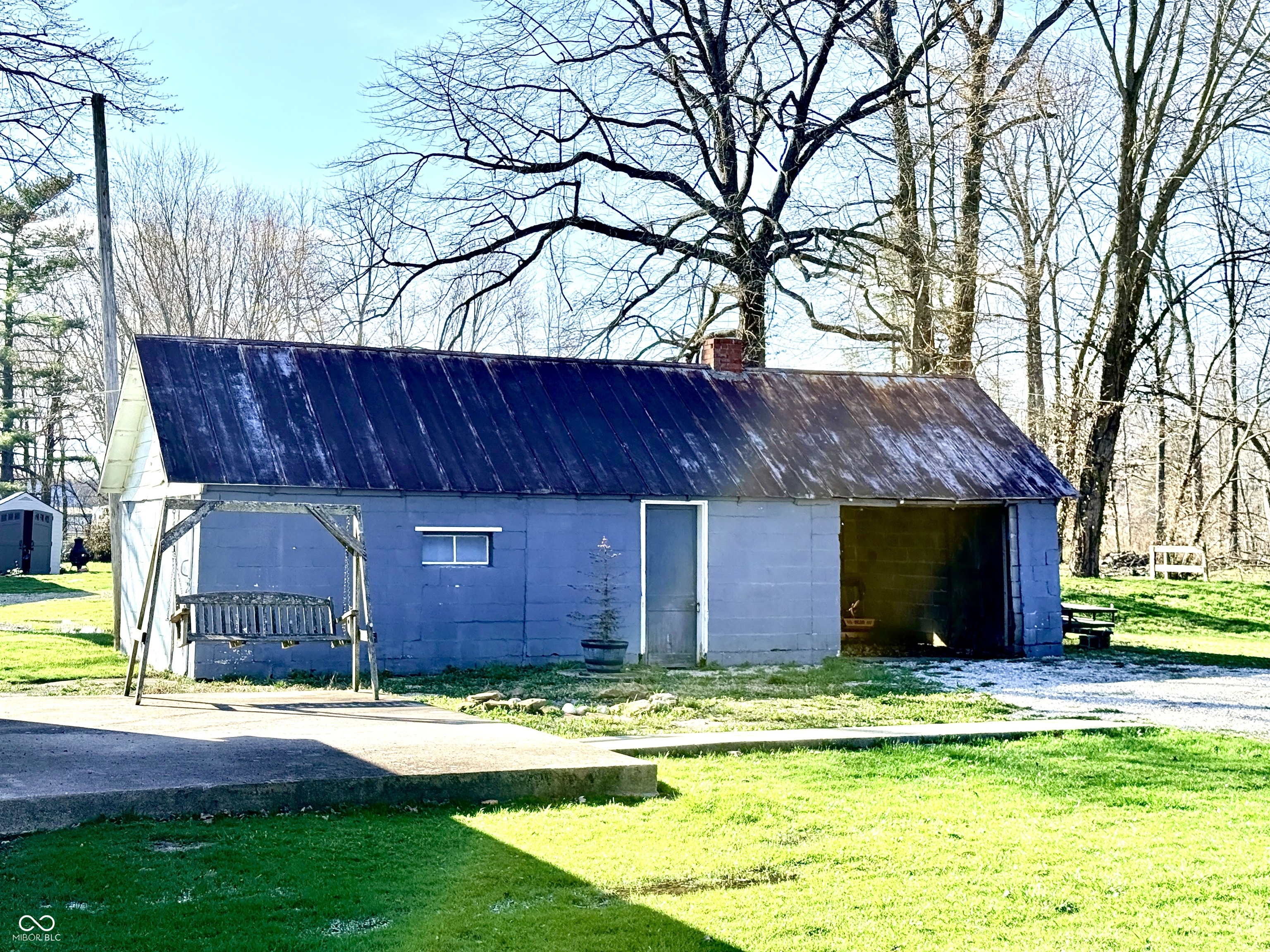 8248 W 300 S, Columbus, IN, 47201 photo 4 of 15