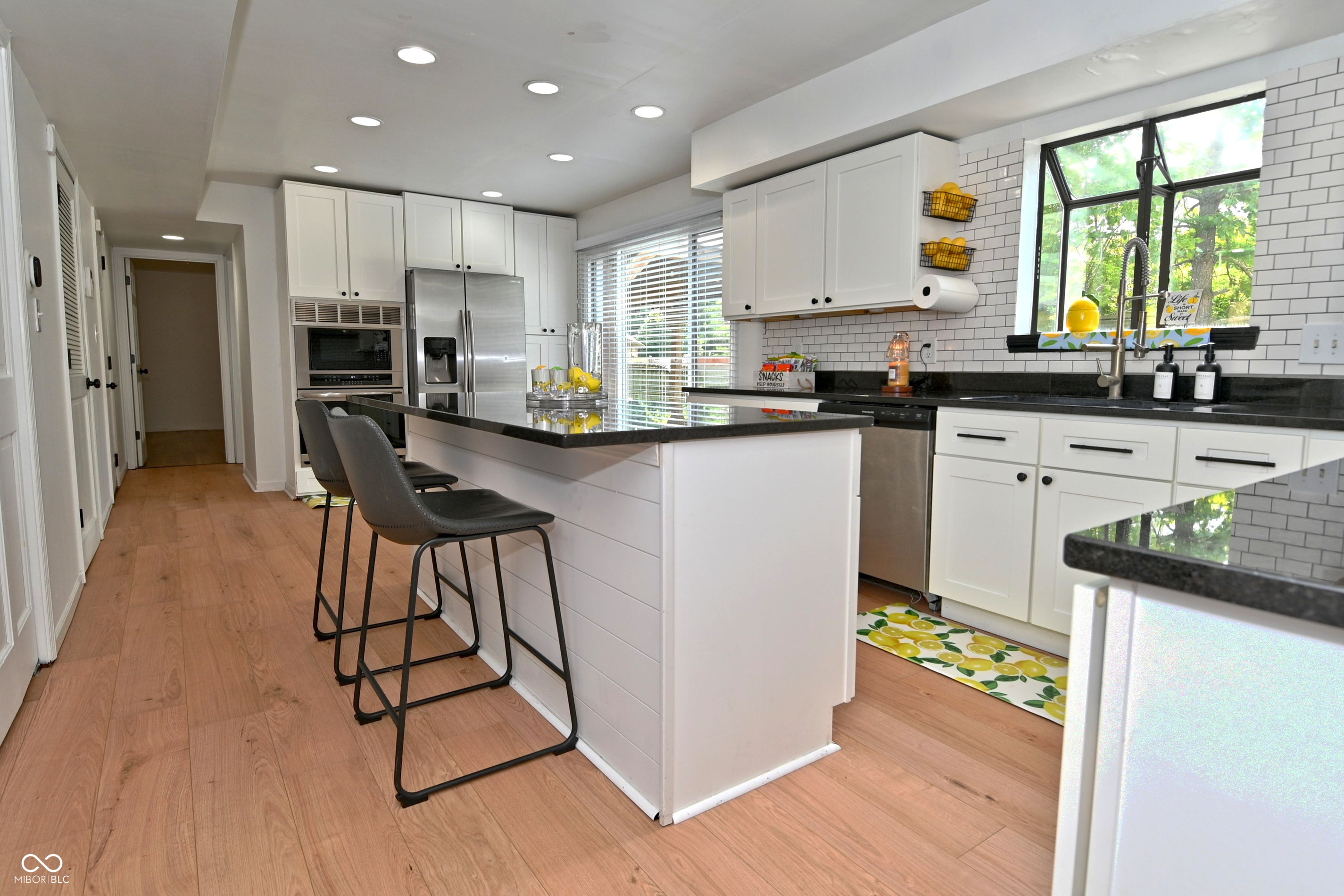 6031 Buck Trail Road, Indianapolis, IN, 46237 photo 4 of 41