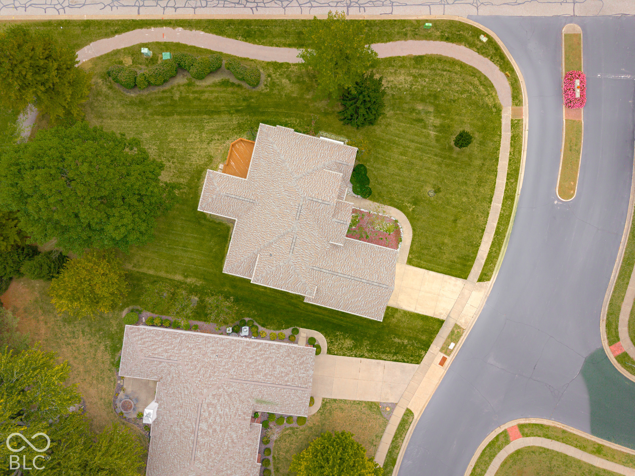 725 Greystone Court, Columbus, IN, 47201 photo 4 of 82