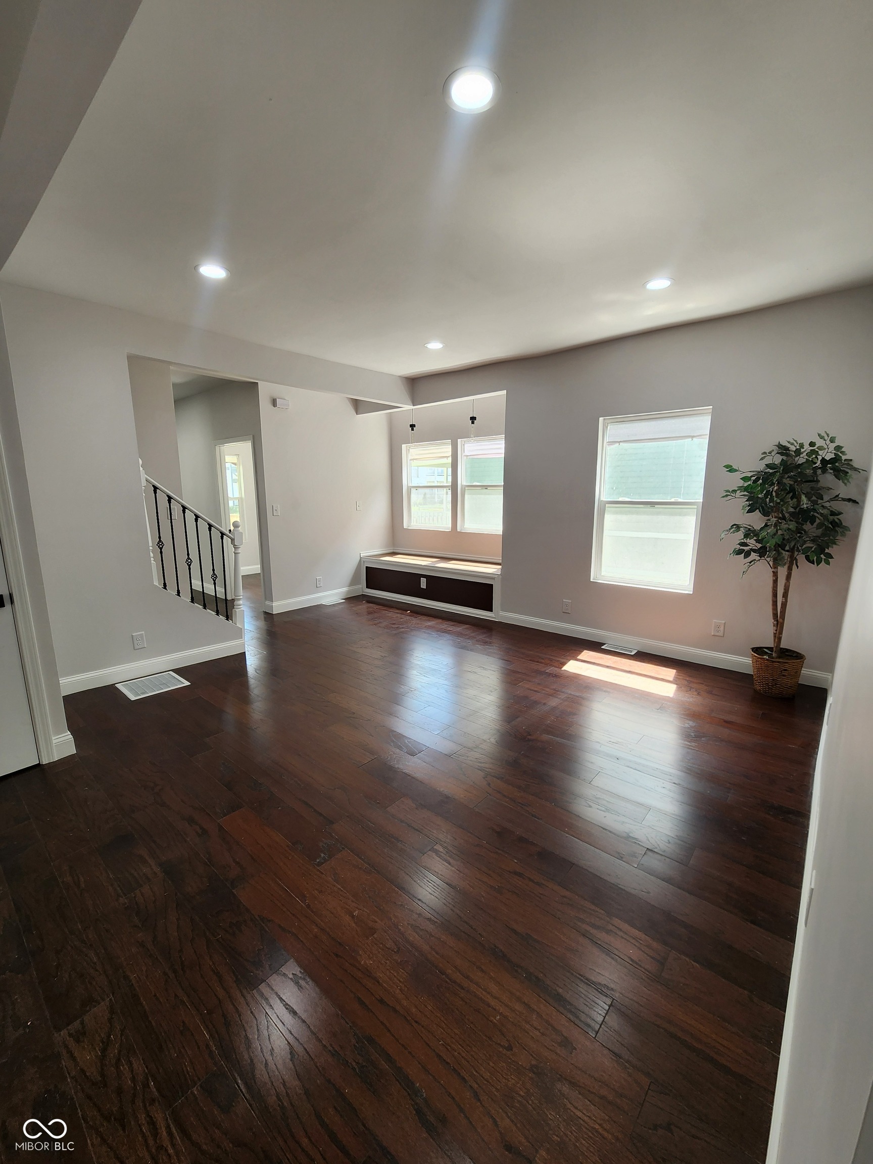 2226 Bellefontaine Street, Indianapolis, IN, 46205 photo 4 of 32
