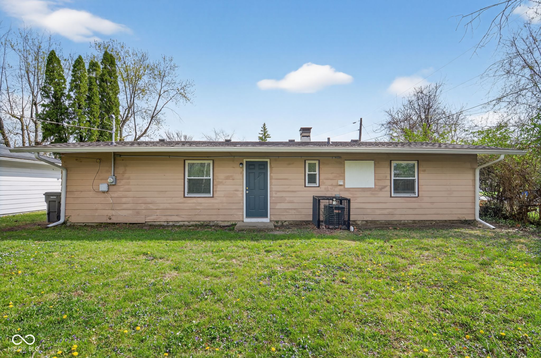 5518 Glencoe Street, Indianapolis, IN, 46226 photo 4 of 32