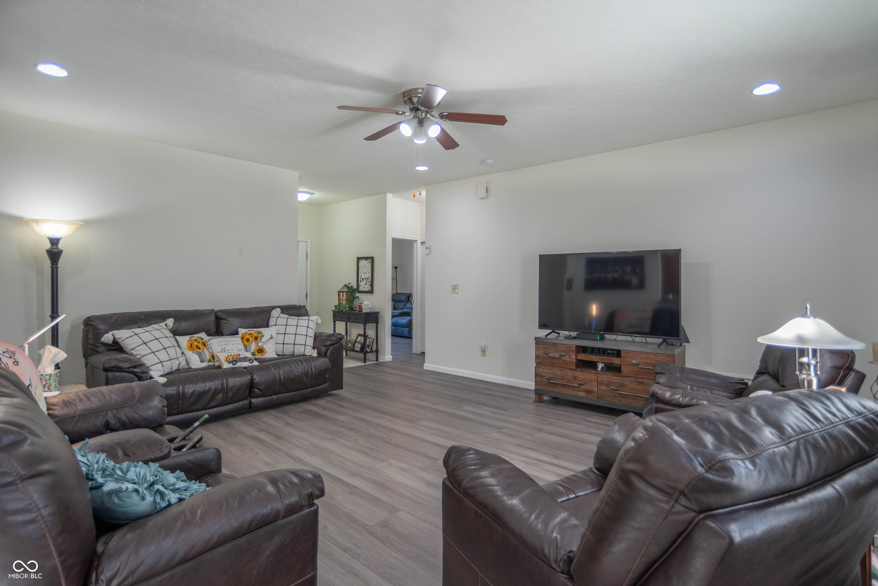 841 Cherry Tree Lane, Greenwood, IN, 46143 photo 4 of 13