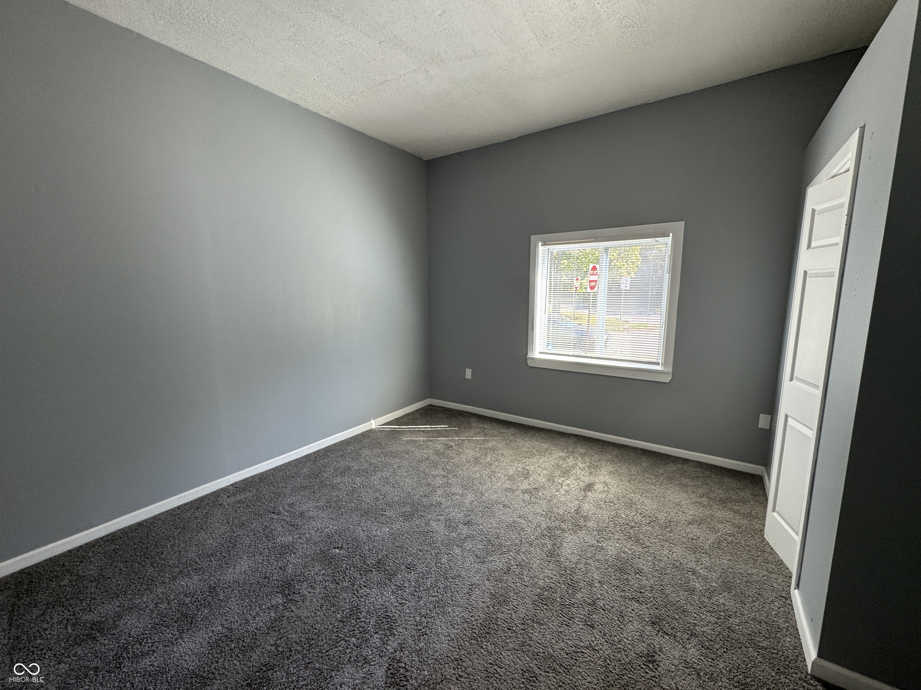 1442 Laurel Street, Indianapolis, IN, 46203 photo 4 of 26