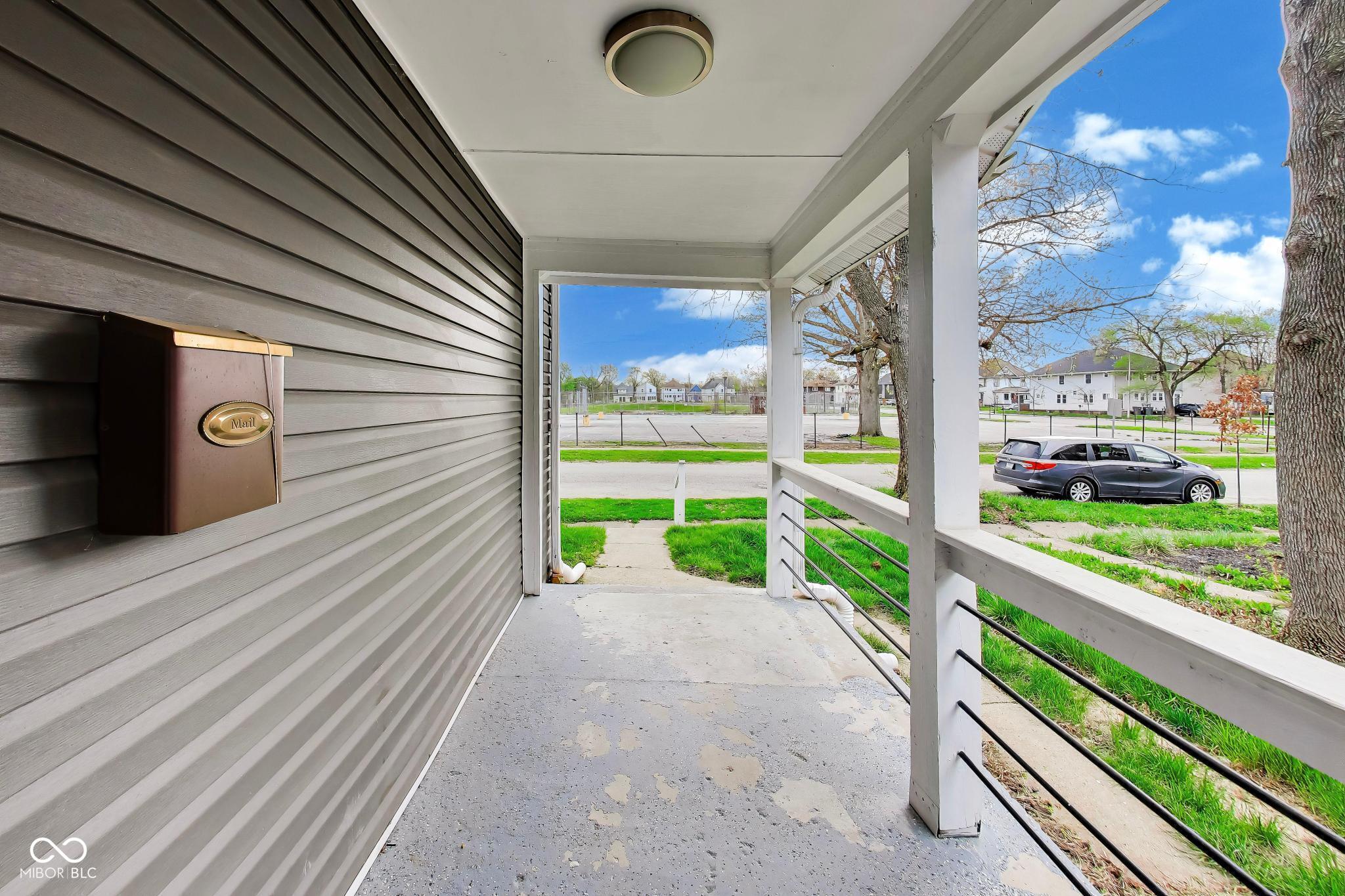 338 N Randolph Street, Indianapolis, IN, 46201 photo 4 of 54