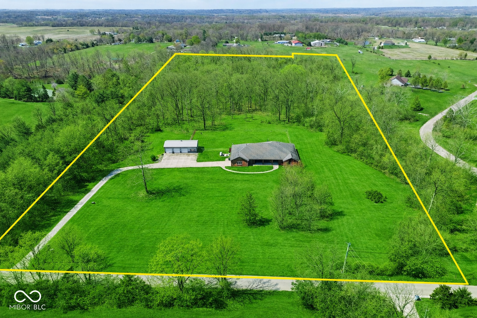 4244 Flake Road, Martinsville, IN, 46151 photo 4 of 50