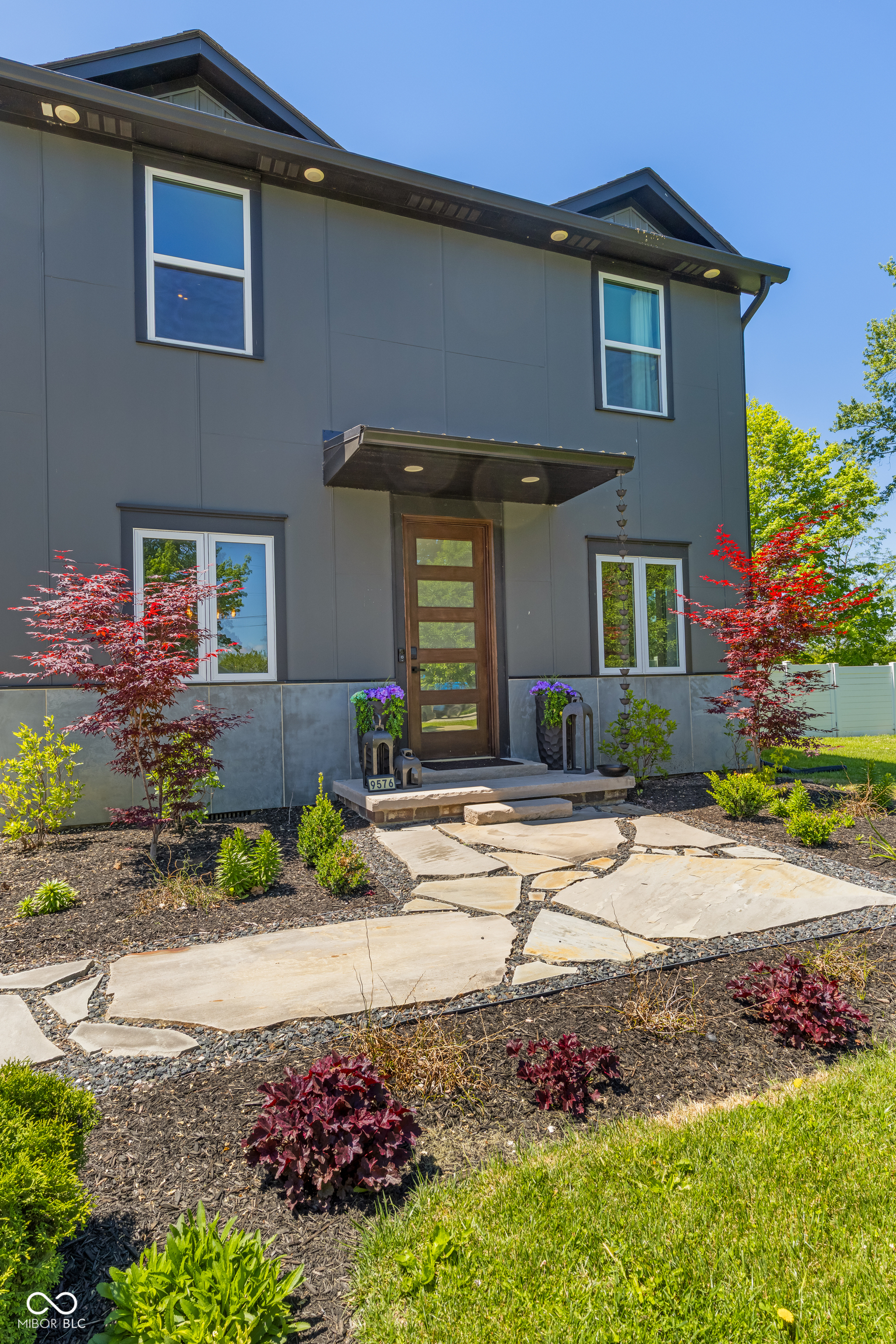 9576 N Fortville Pike, Fortville, IN, 46040 photo 4 of 33