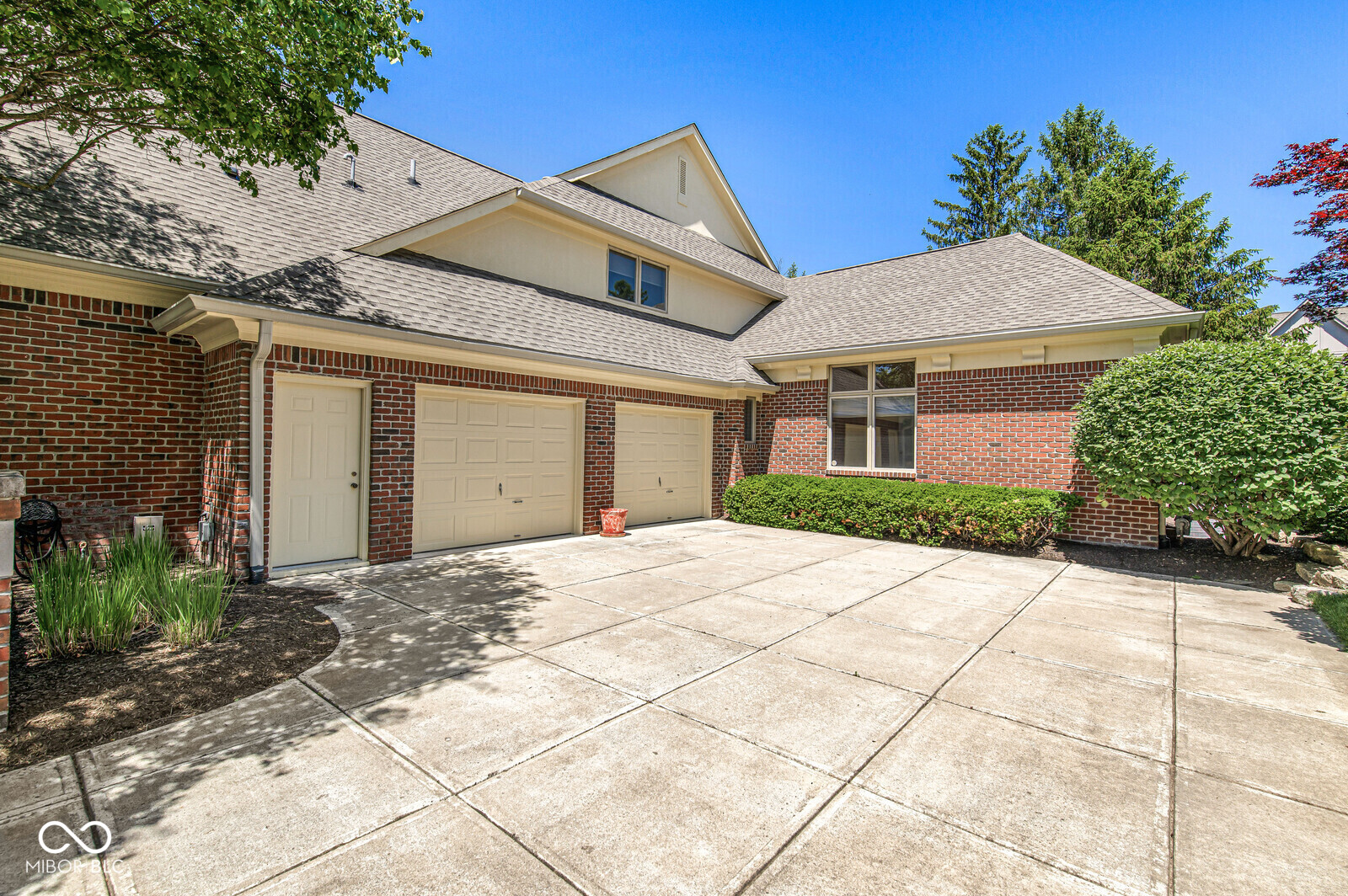 350 Millridge Drive, Carmel, IN, 46290 photo 4 of 62