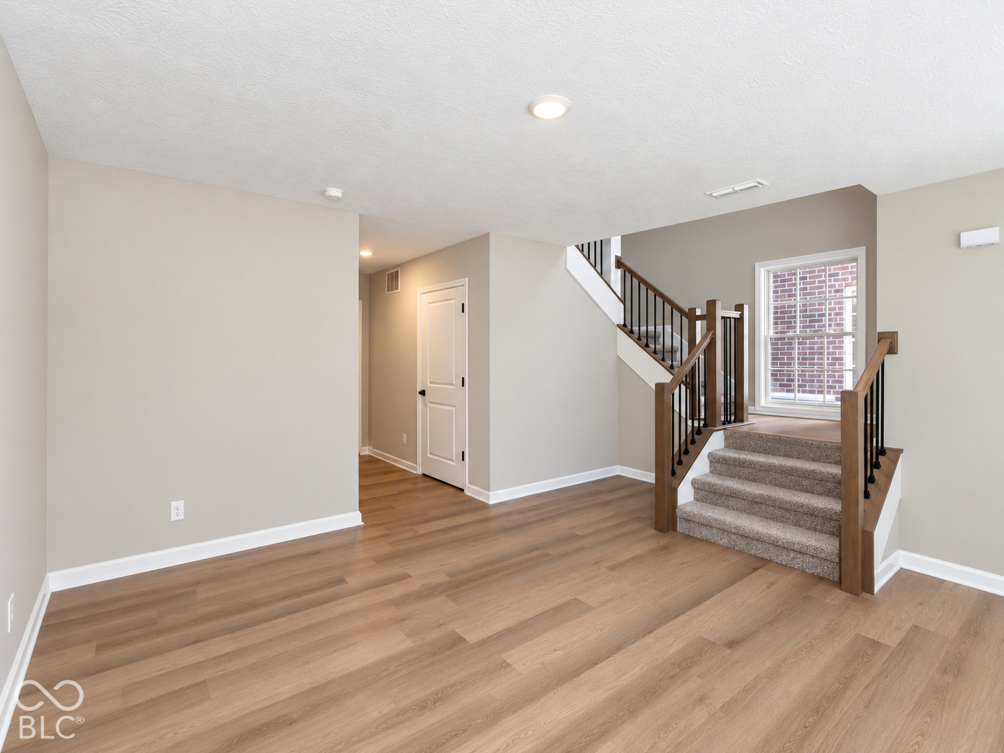5740 Birtz Road, Indianapolis, IN, 46216 photo 4 of 14