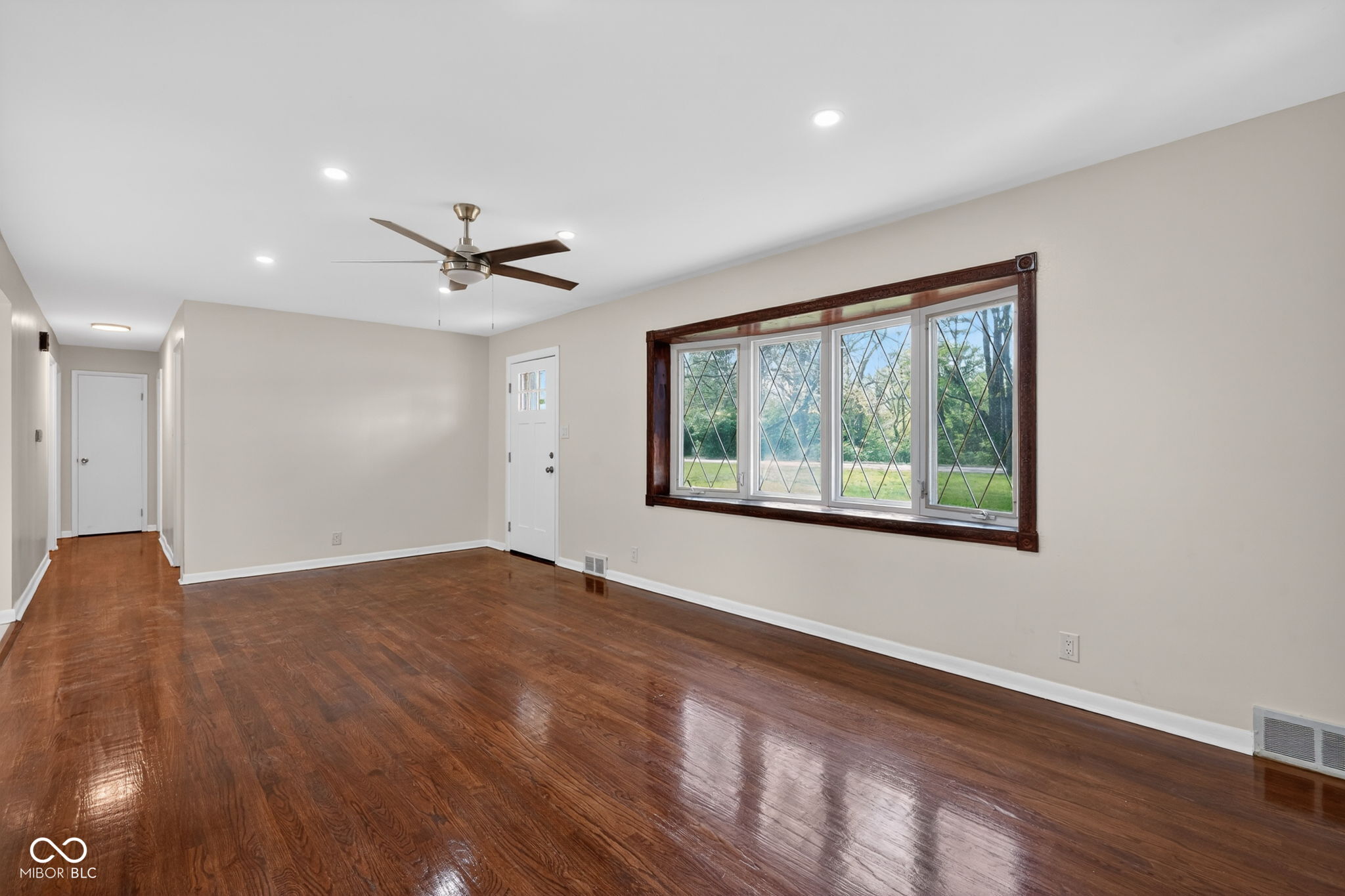 3010 W 42nd Street, Indianapolis, IN, 46228 photo 4 of 42