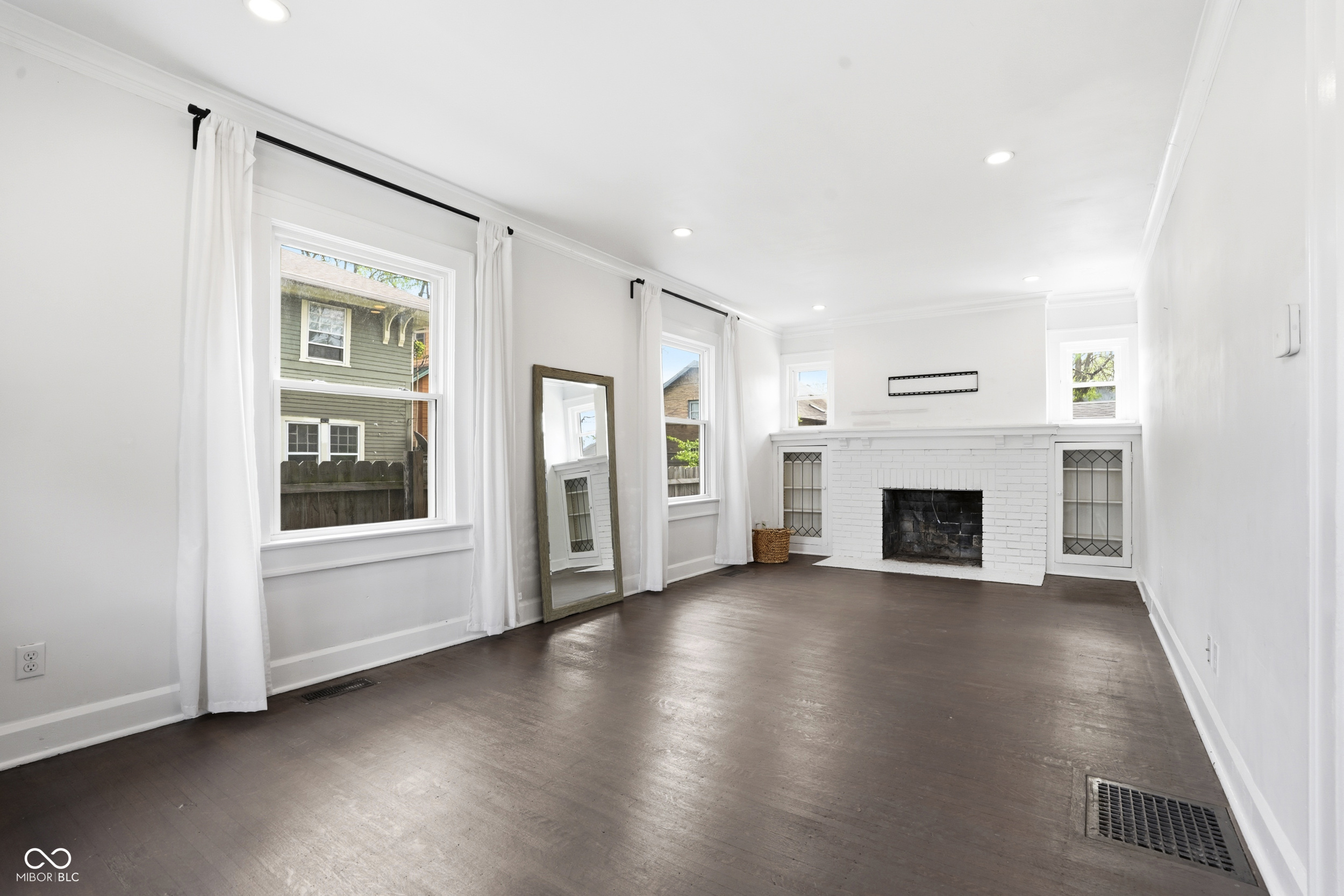 821 E 36th Street, Indianapolis, IN, 46205 photo 4 of 45