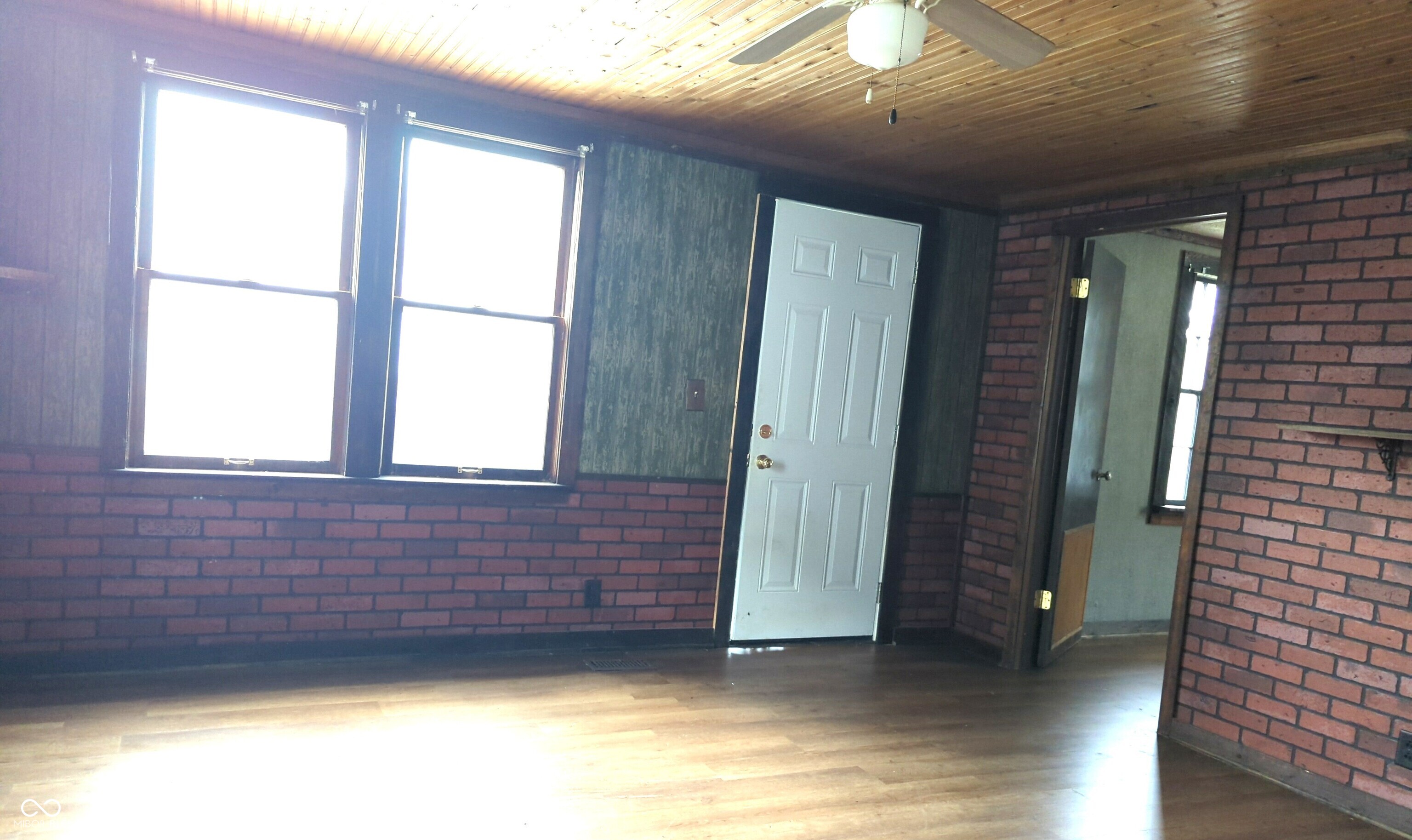 814 N West Street, Alexandria, IN, 46001 photo 4 of 11