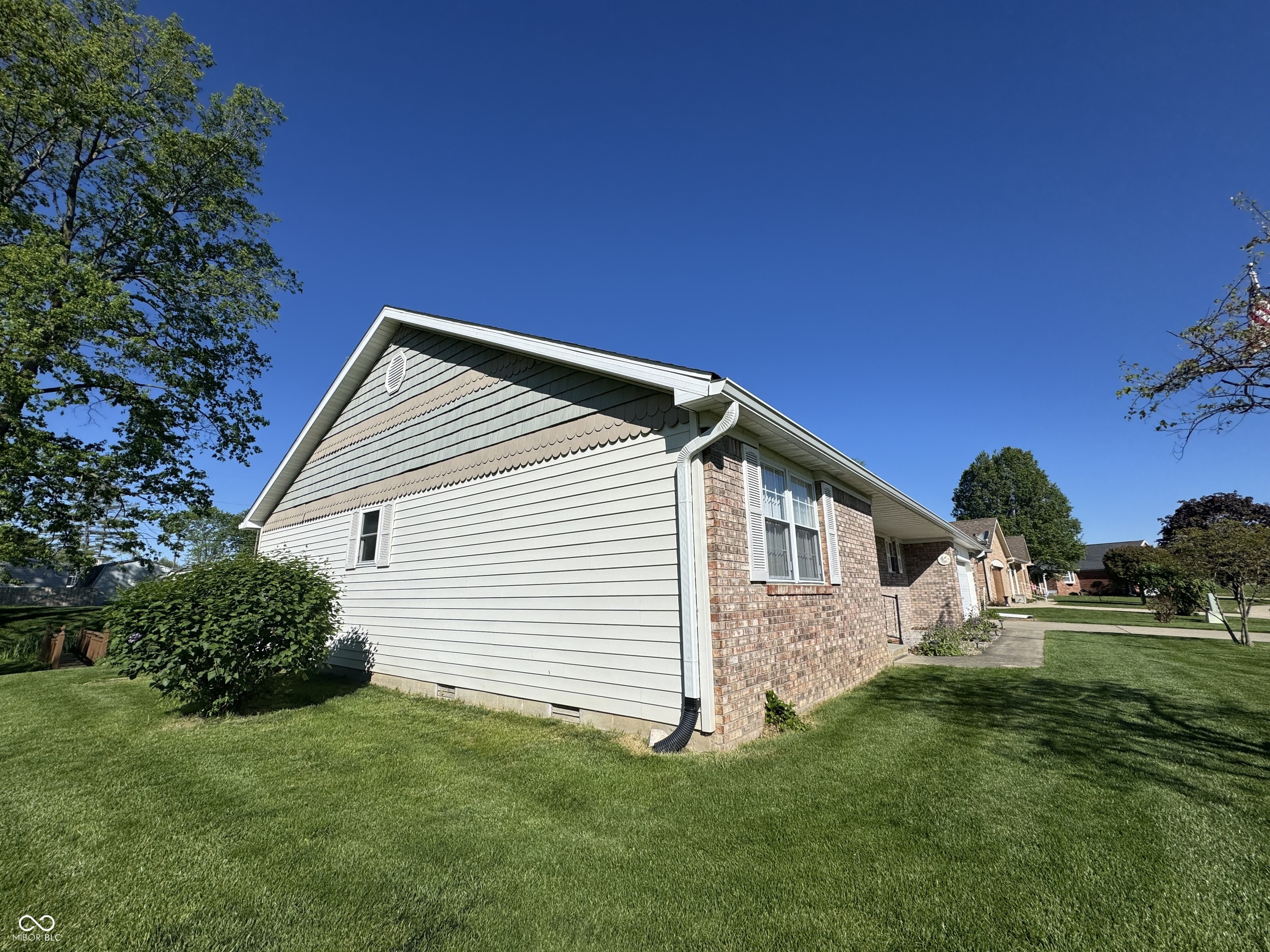1207 N Monroe Way, Rushville, IN, 46173 photo 4 of 45