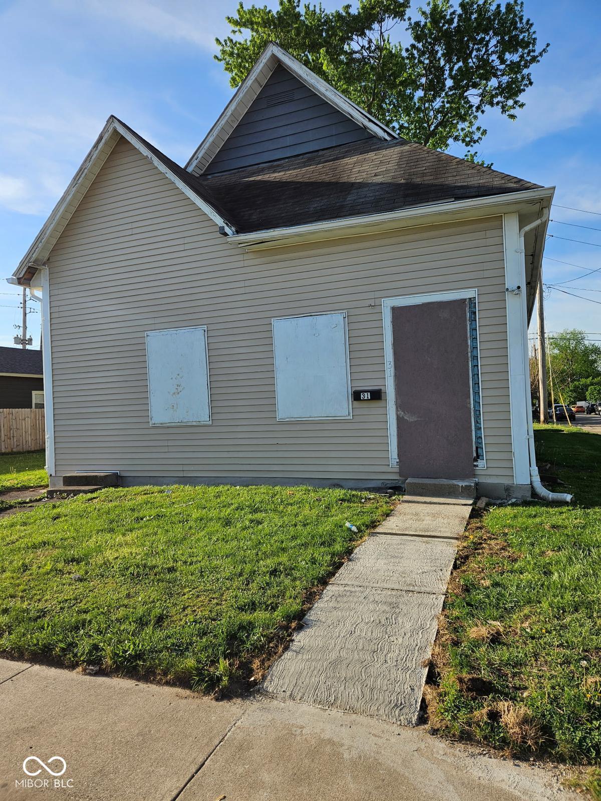 31 W Arizona Street, Indianapolis, IN, 46225 photo 4 of 15