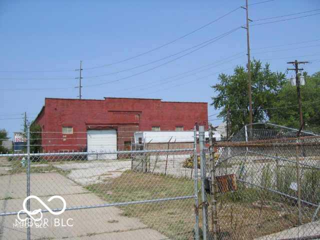 1703 Madison Avenue, Indianapolis, IN, 46225 photo 4 of 10
