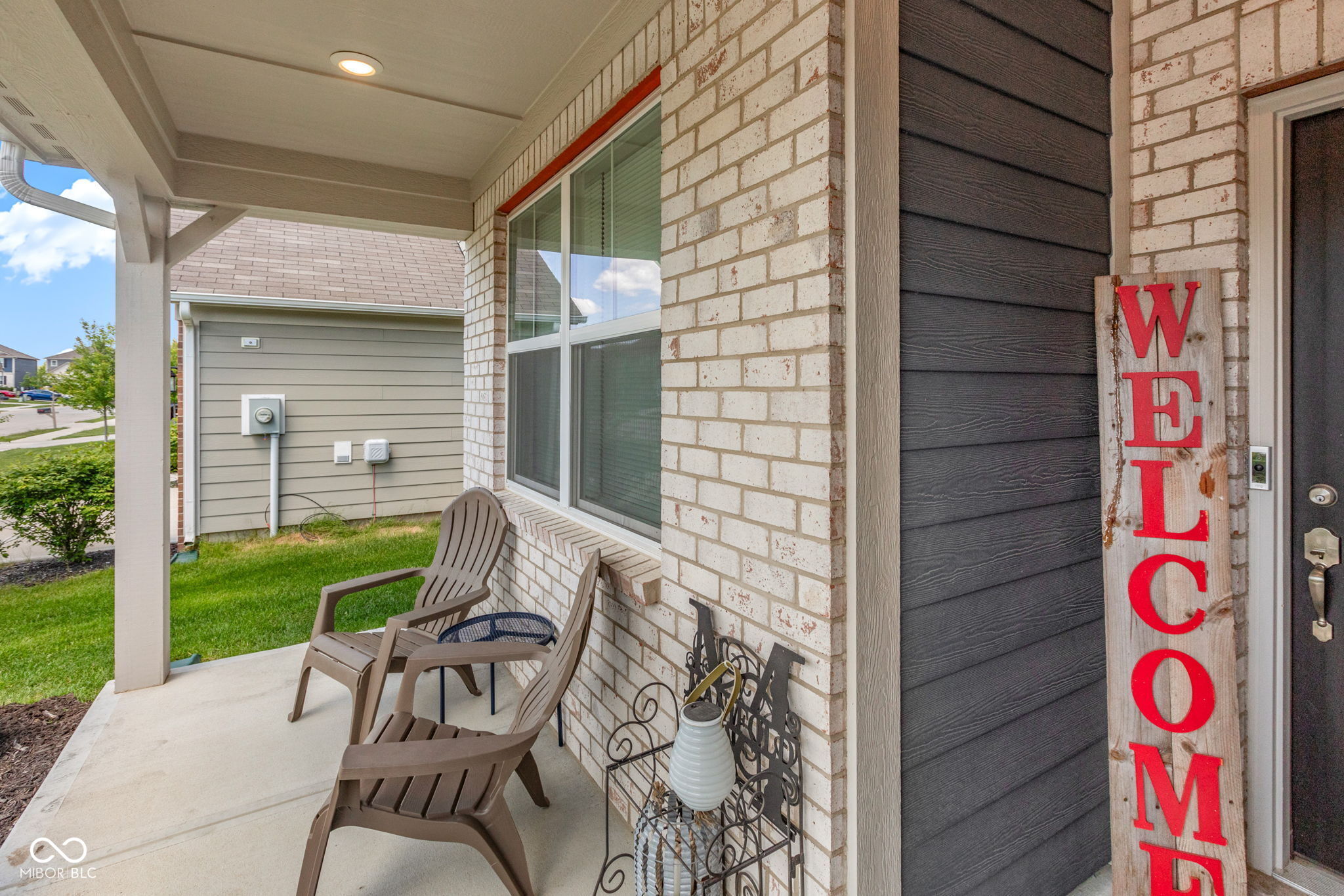 2306 S Bingham Place, New Palestine, IN, 46163 photo 4 of 44
