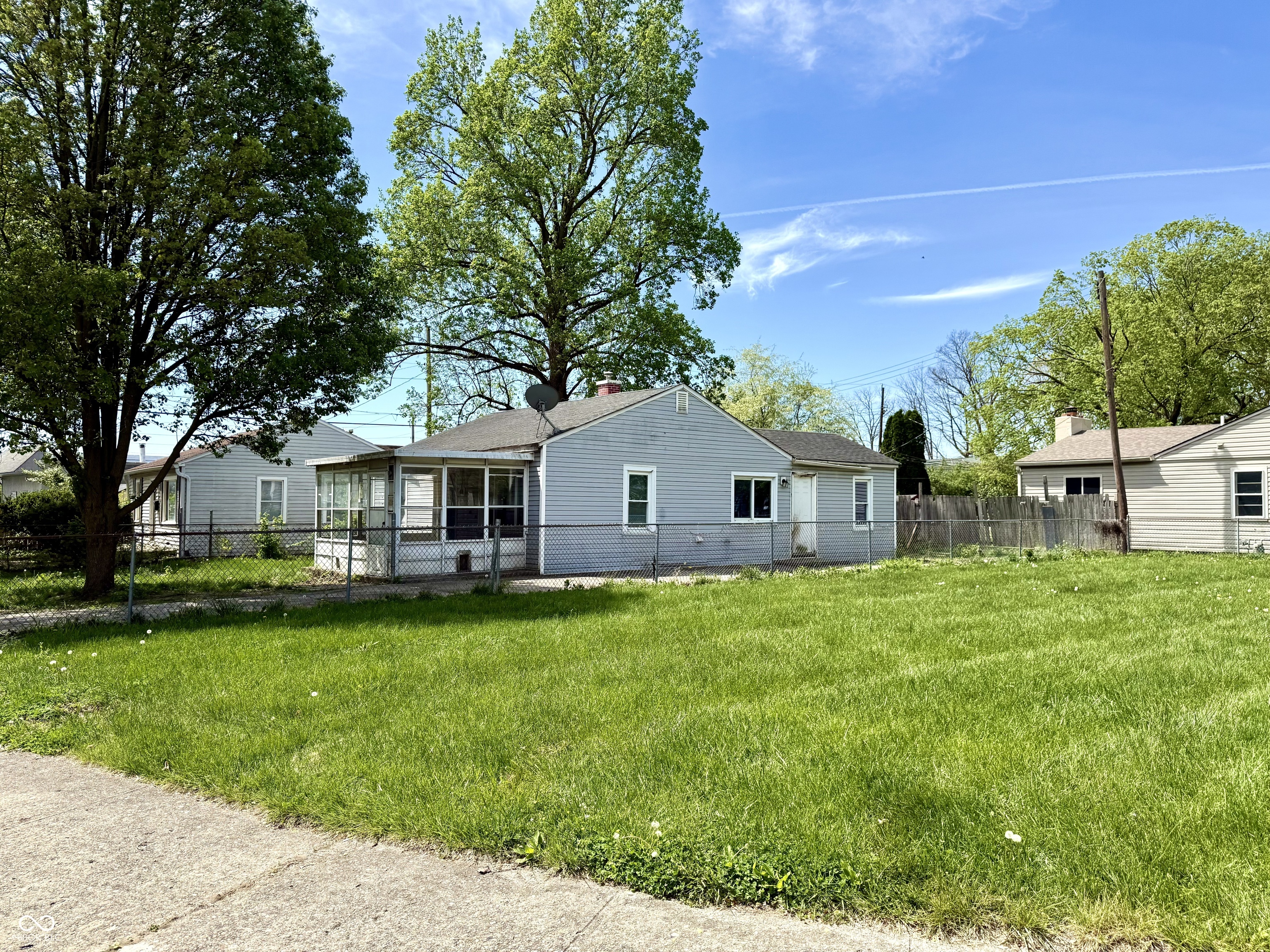 606 Good Avenue, Indianapolis, IN, 46219 photo 4 of 32