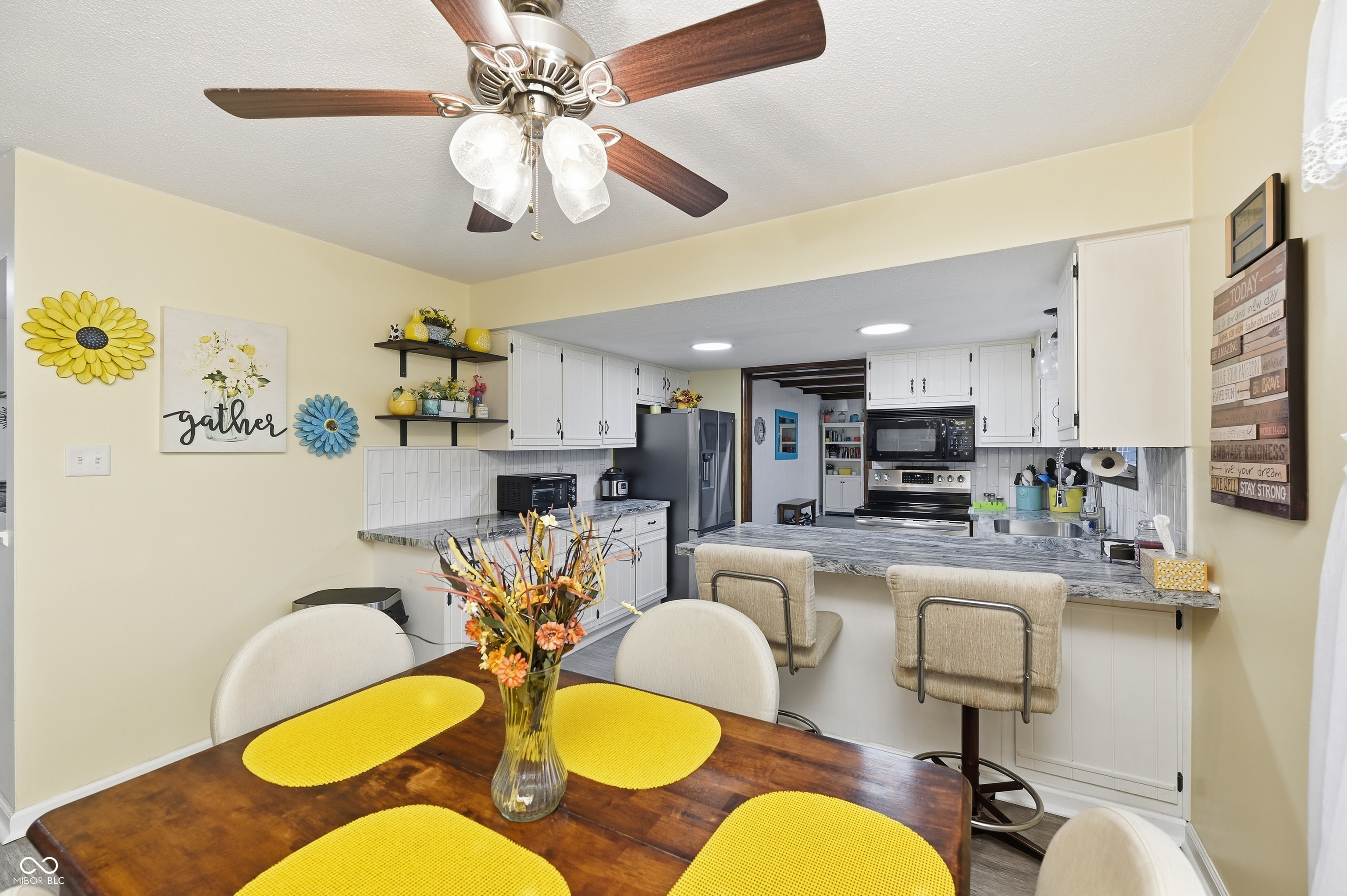 634 Teton Trail, Indianapolis, IN, 46217 photo 4 of 29