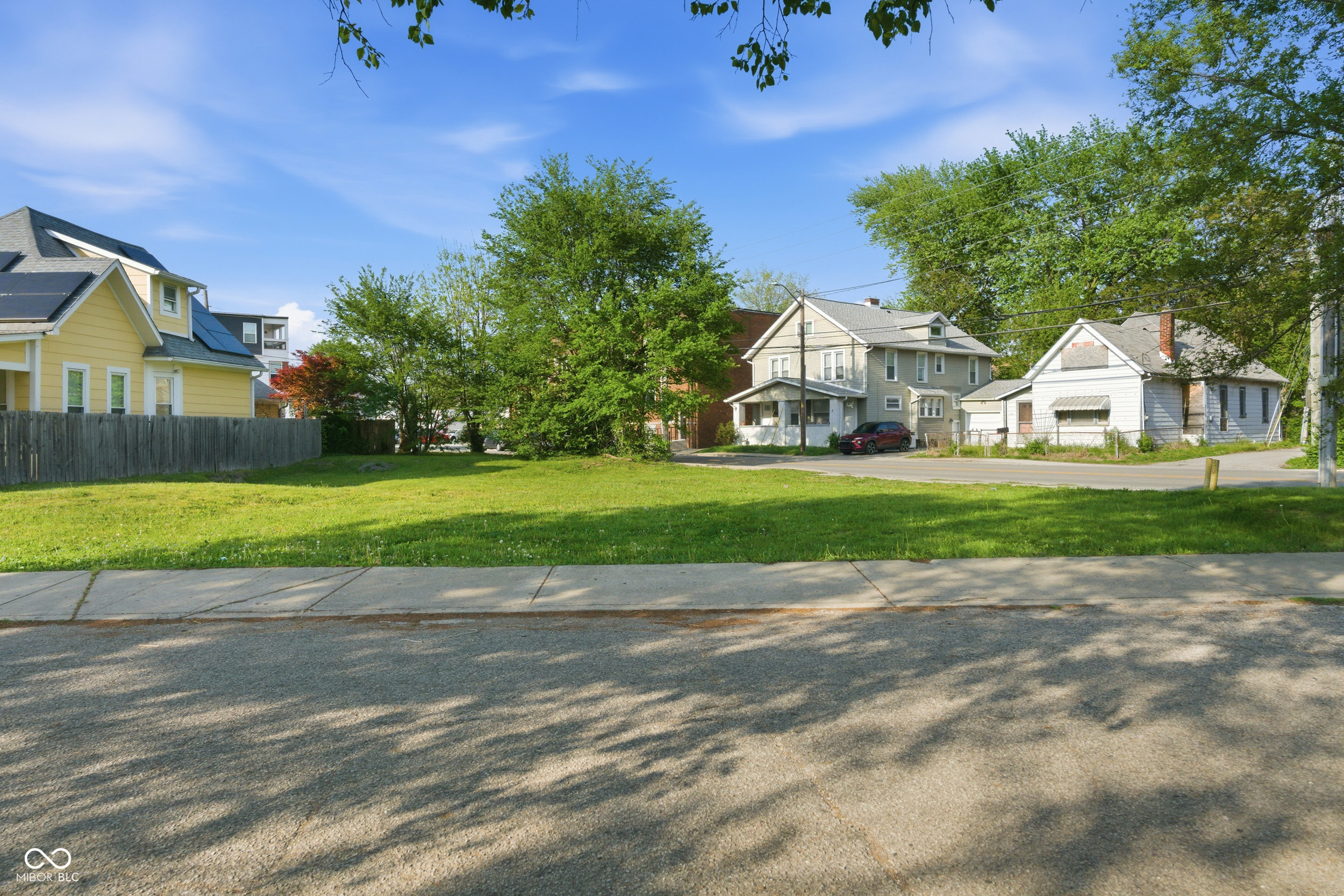 828 Shelby Street, Indianapolis, IN, 46203 photo 4 of 12