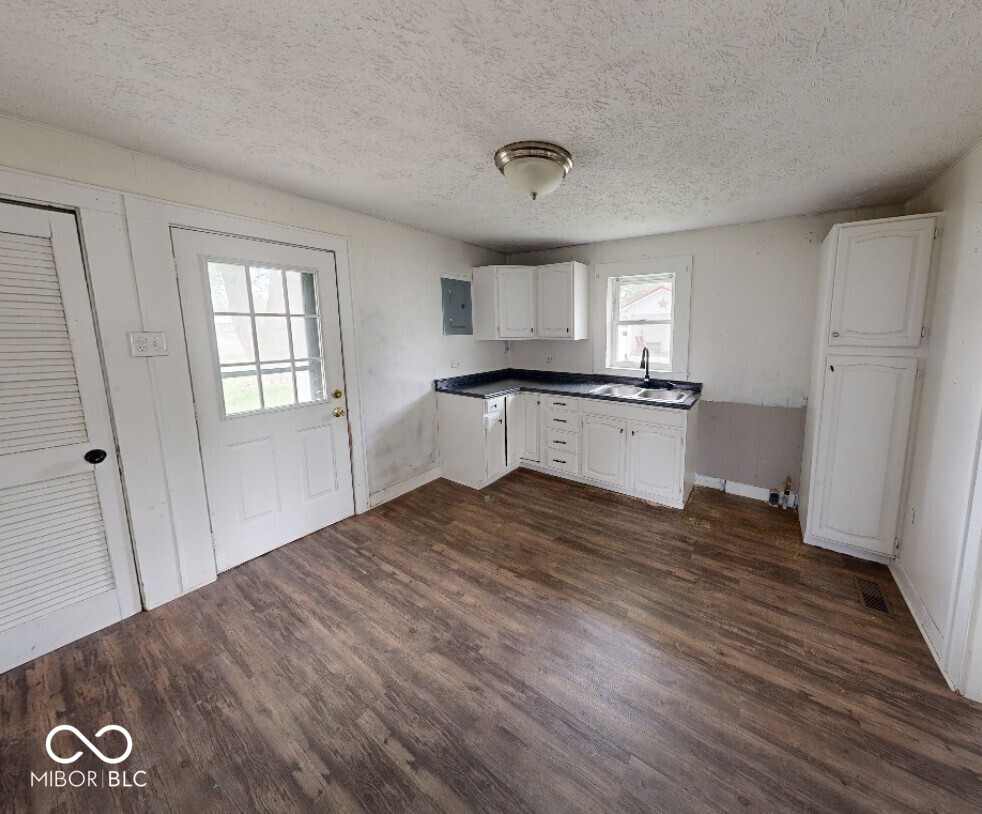 2301 S 19th Street, New Castle, IN, 47362 photo 4 of 25