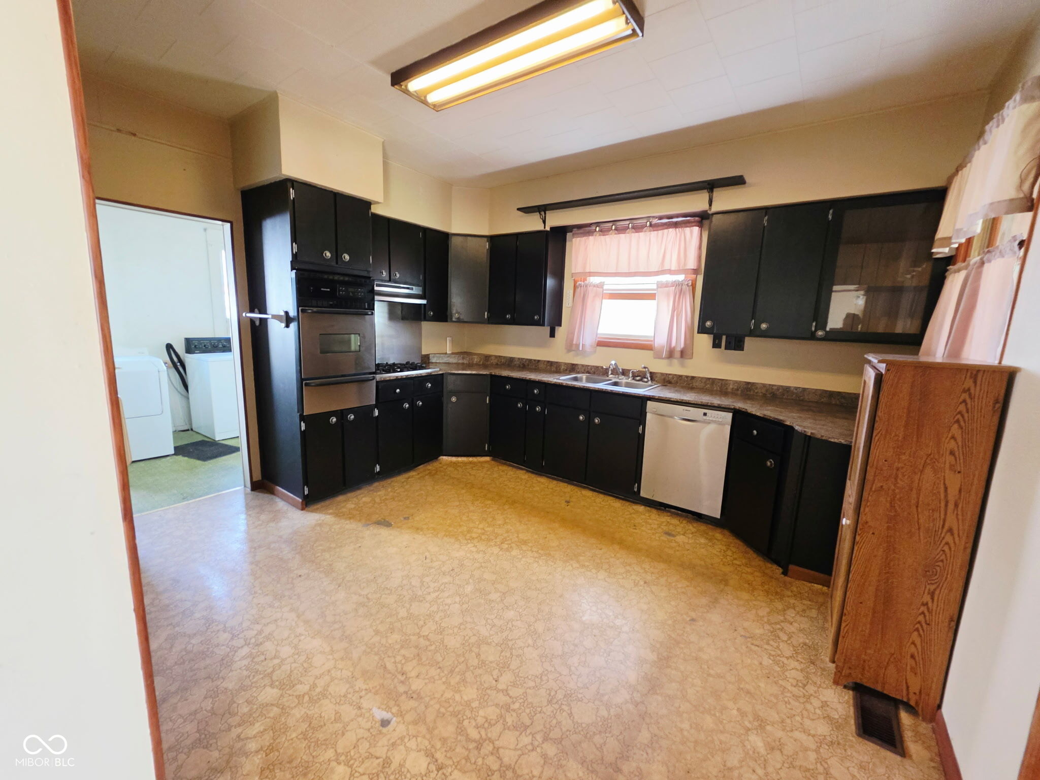 101 E Beech Street, Ambia, IN, 47917 photo 4 of 15
