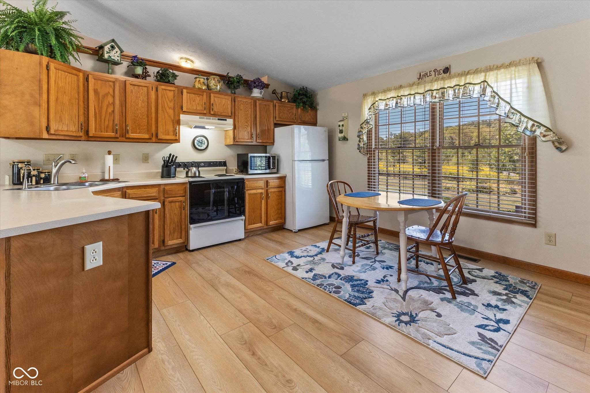7835 W Bellsville Pike, Nashville, IN, 47448 photo 4 of 65