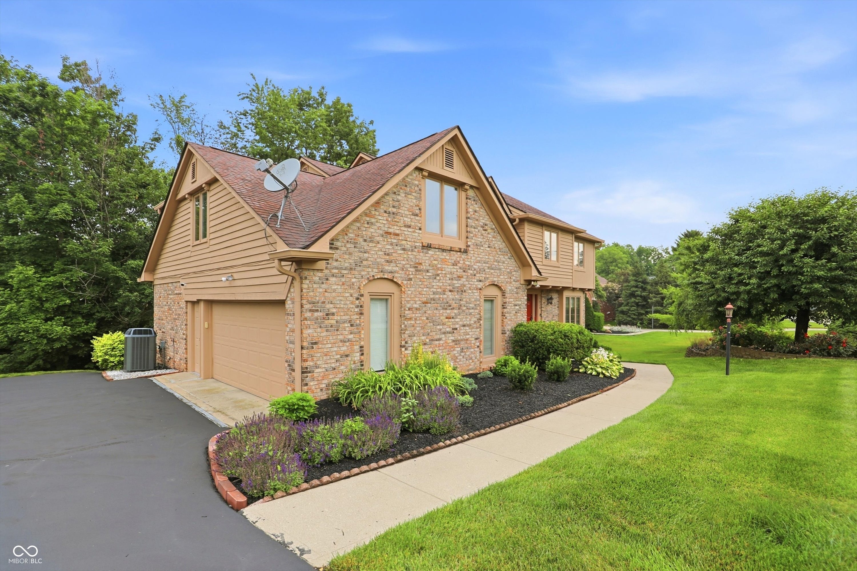 11826 Sea Star Drive, Indianapolis, IN, 46256 photo 4 of 50