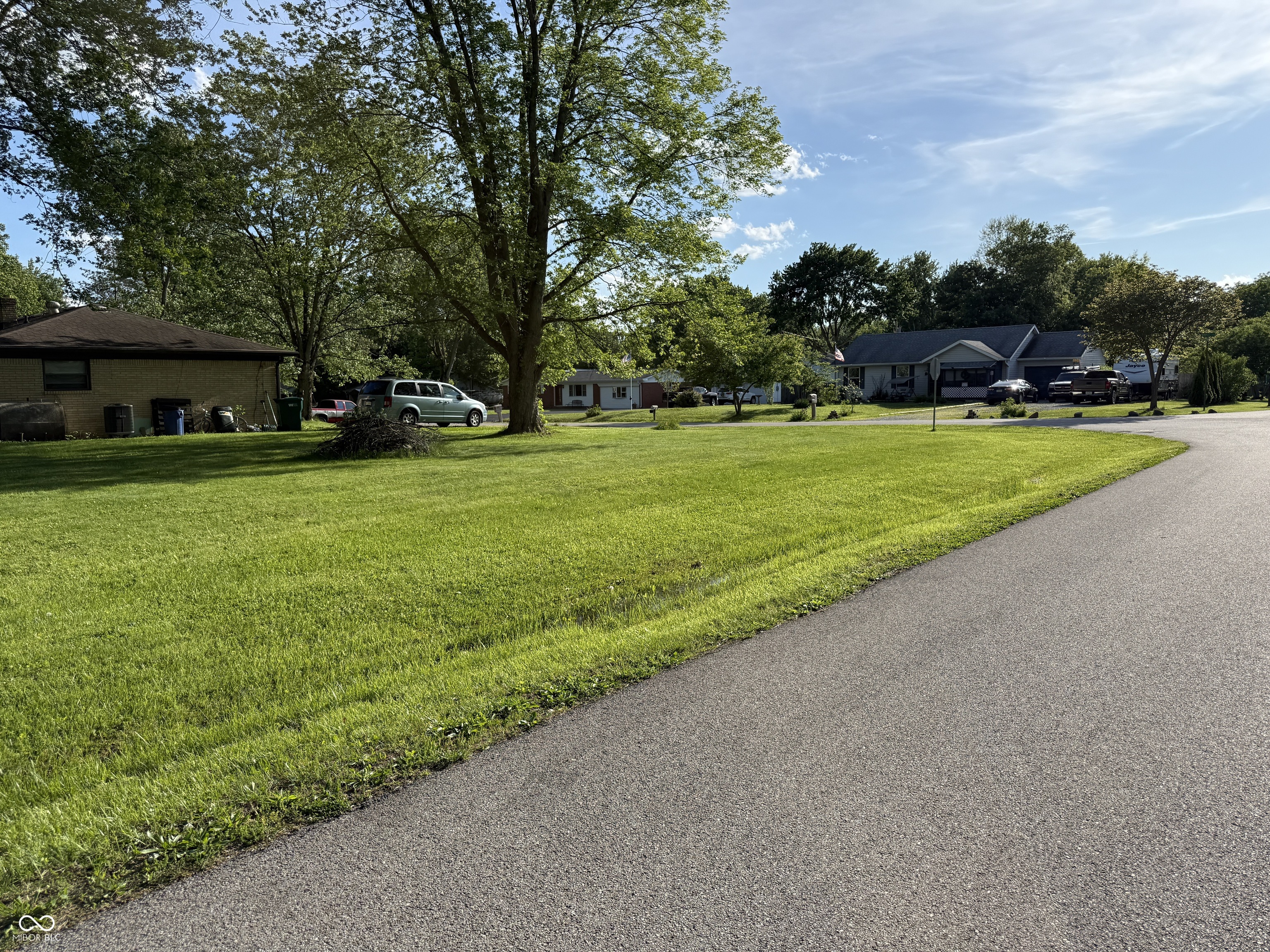 8191-8193 N Maple Drive, Mooresville, IN, 46158 photo 4 of 11